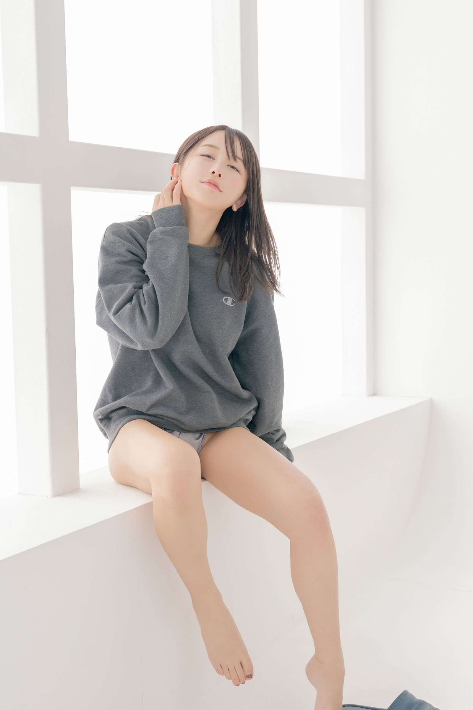 いくみ – (193iKkyu3) [Fantia] [2024.01.31] Sweatshirt×Lingerie/(39P)