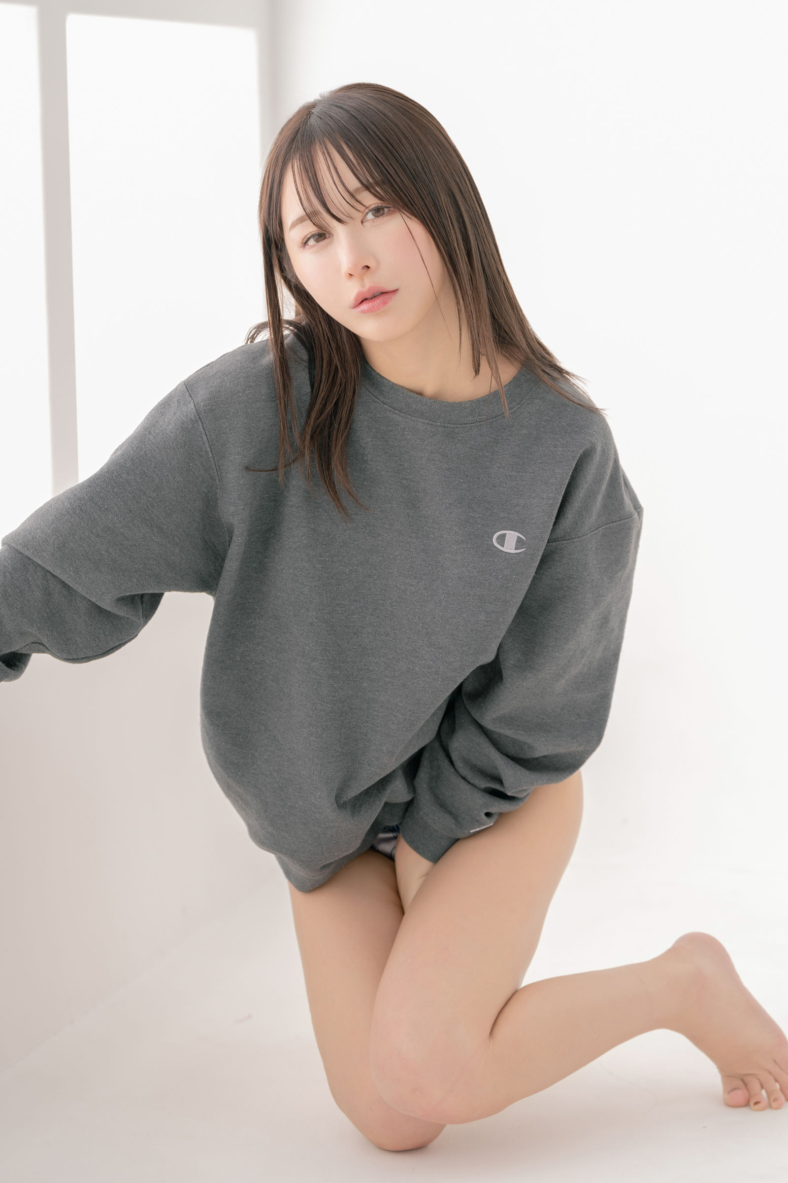 いくみ – (193iKkyu3) [Fantia] [2024.01.31] Sweatshirt×Lingerie/(39P)