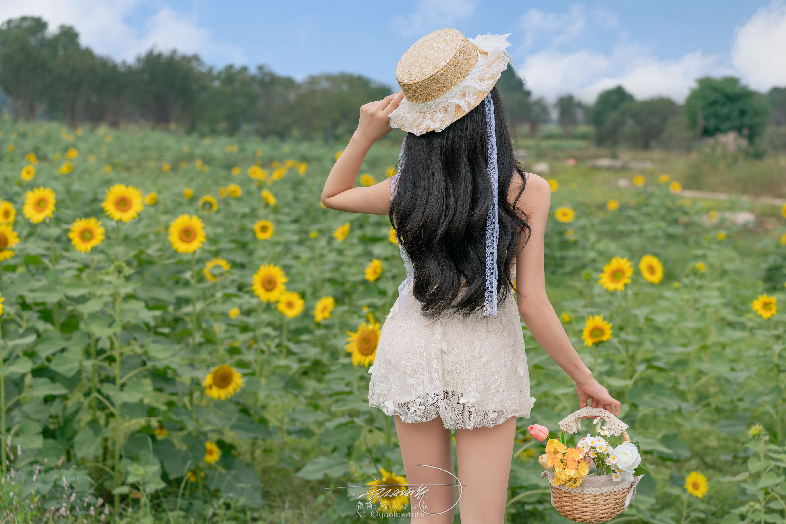 咬一口兔娘 - 夏の葵/(73P)