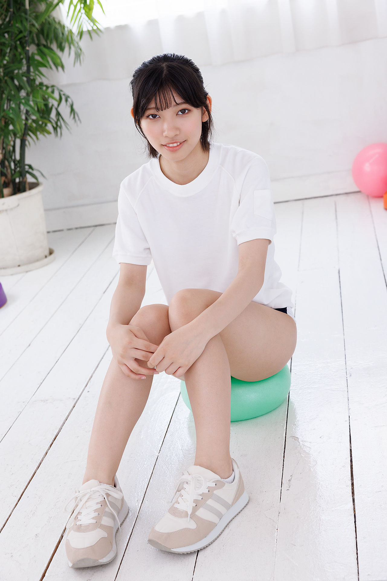 [Minisuka.tv] Akane Nishikawa 西川茜 - Regular Gallery Set 5.02/(33P)