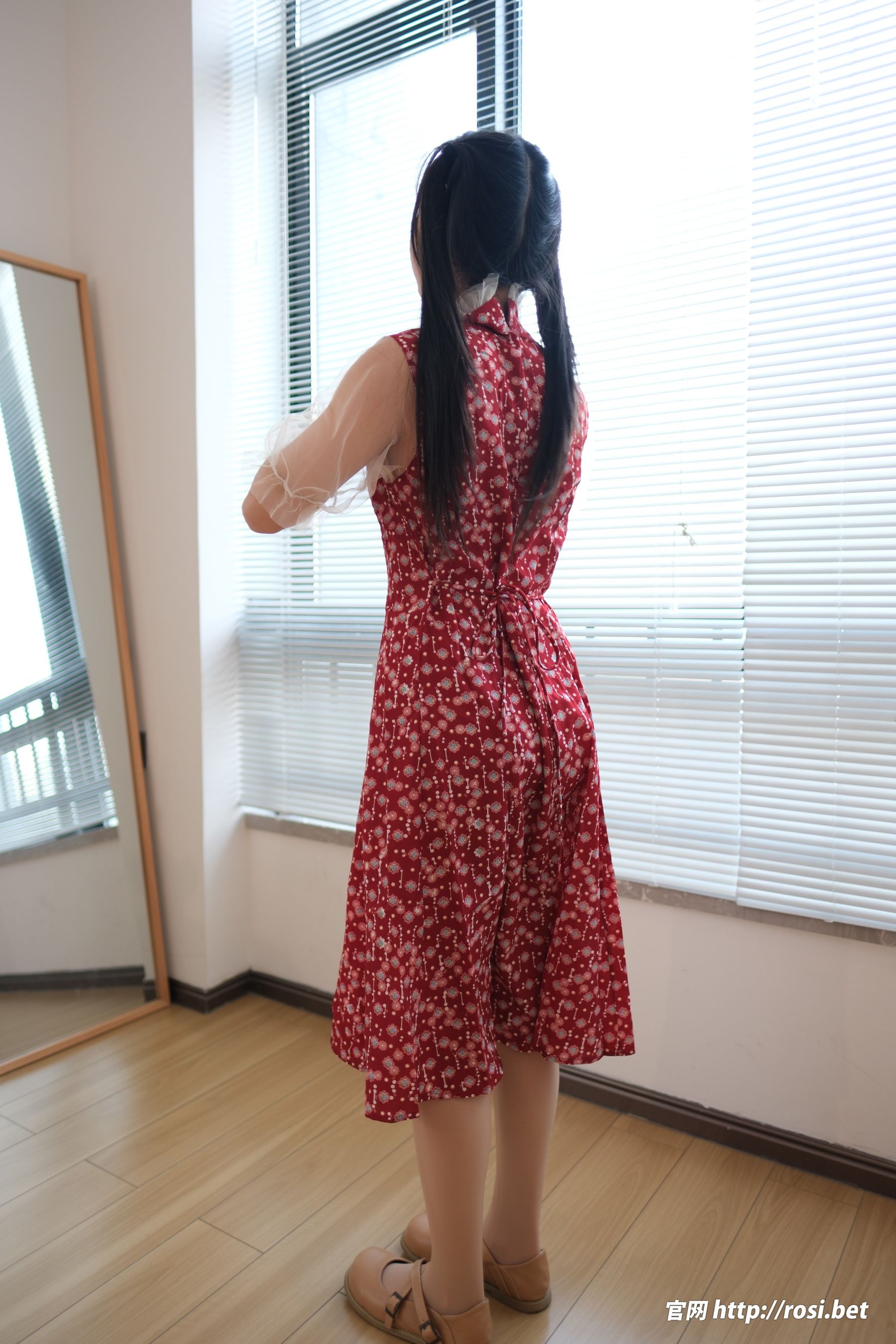 [ROSI写真] 2024.04.28 NO.4528/(74P)