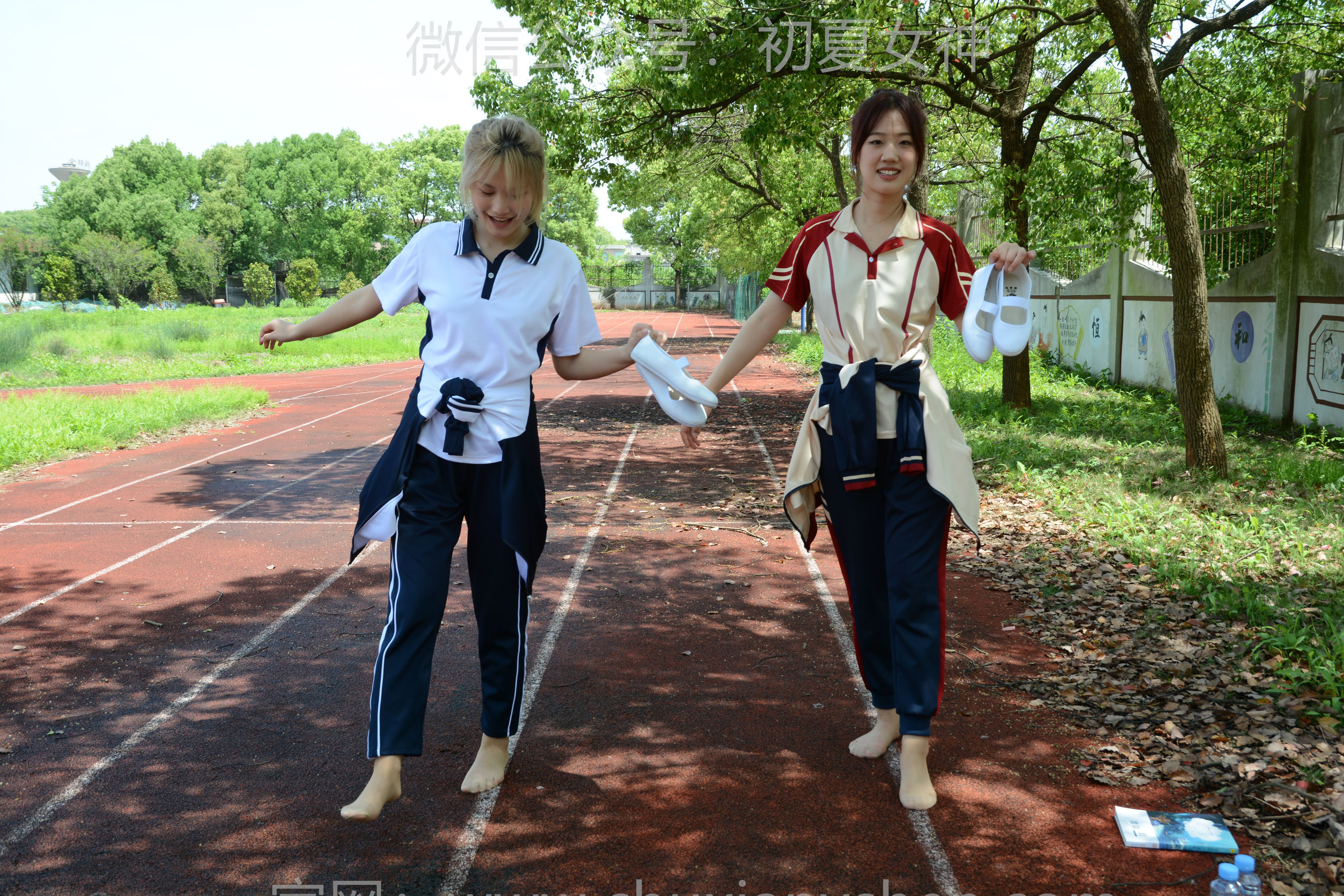 初夏女神 No.181 幺幺&菲菲 再忆童年/(100P)