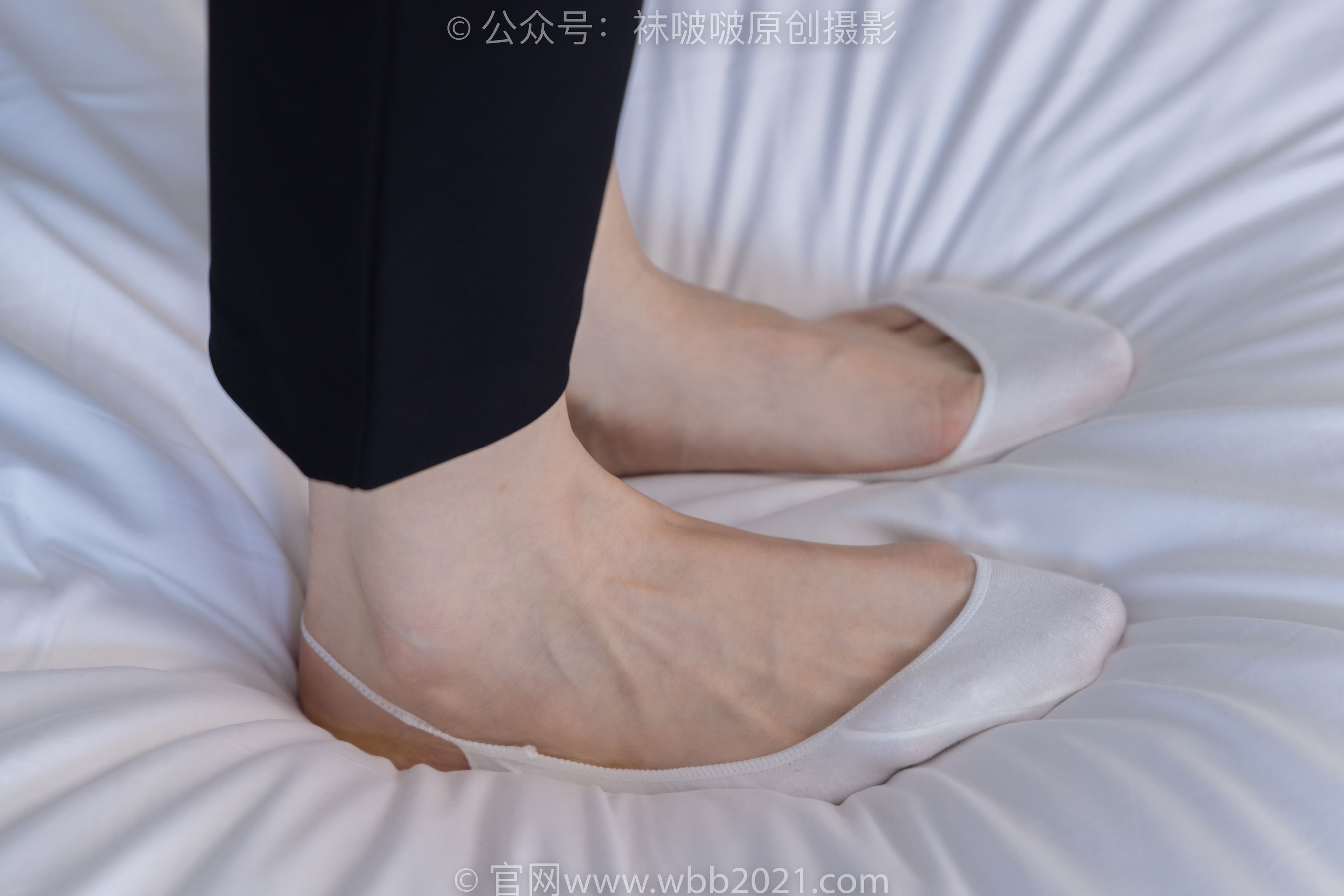 BoBoSocks袜啵啵 No.413 芝士 -高跟鞋、白色吊带船袜、银行制服/(145P)