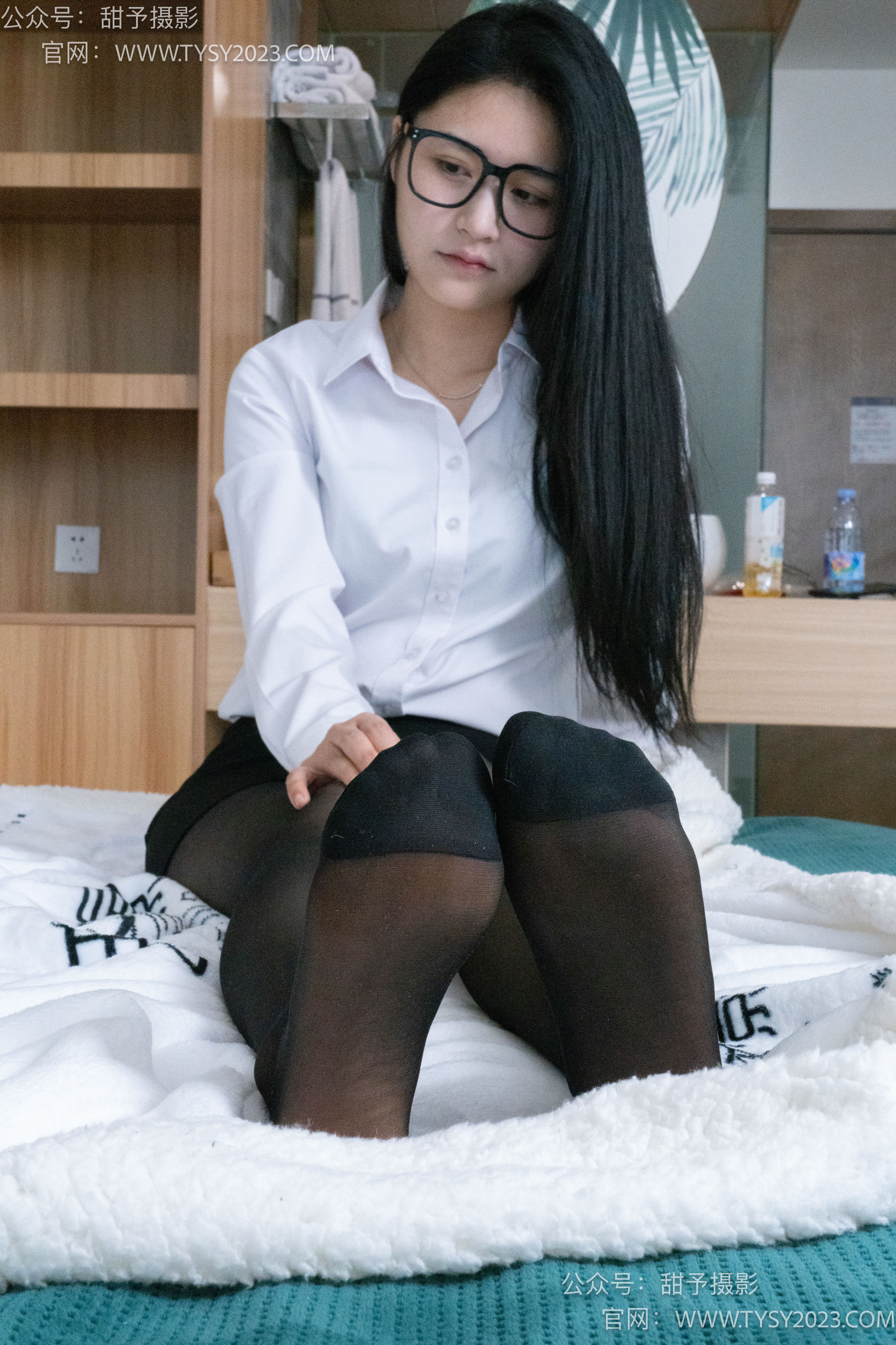 甜予摄影 No.051 澜澜 -OL制服、高跟鞋、黑丝/(127P)