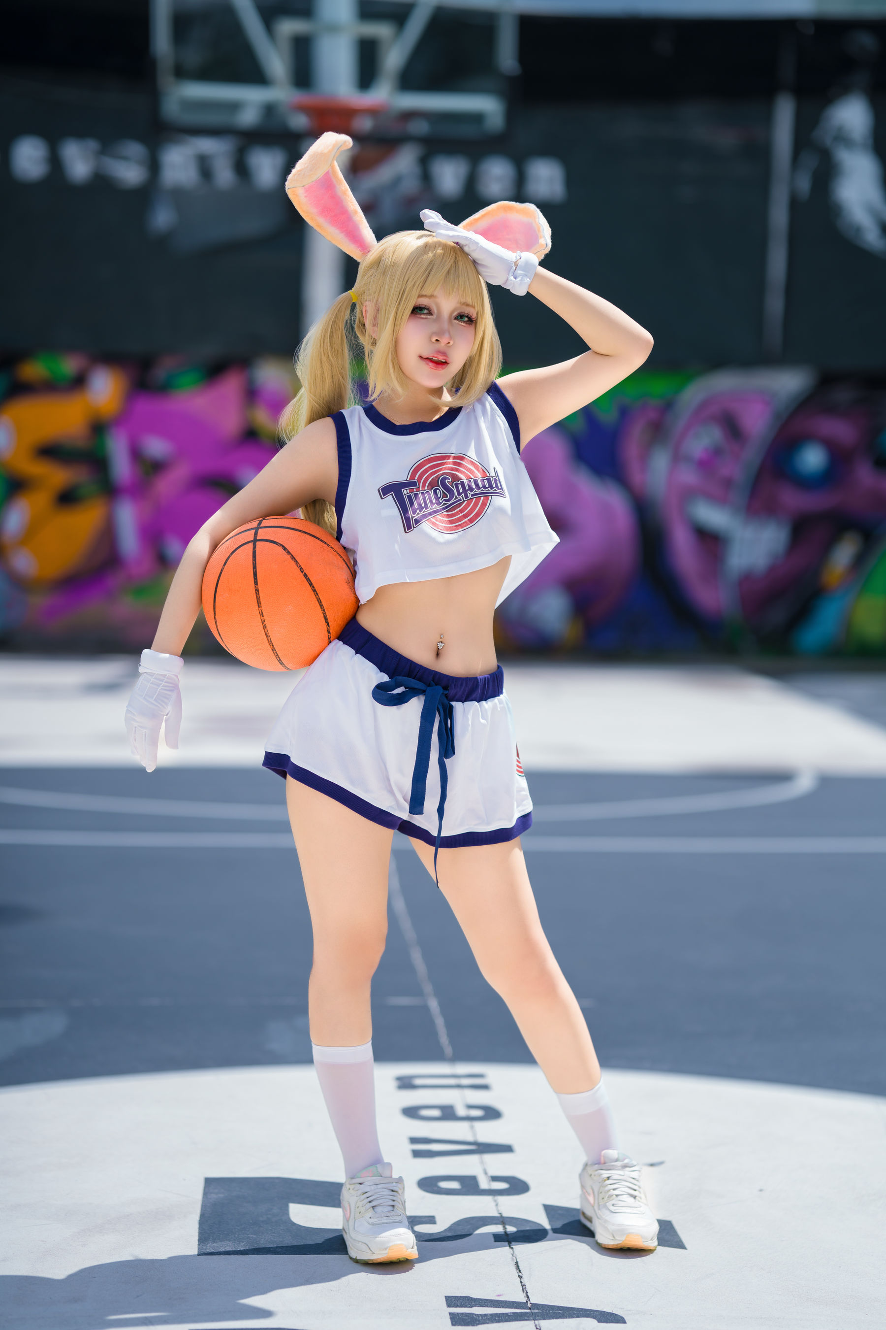 Umeko J - Lola Bunny/(53P)