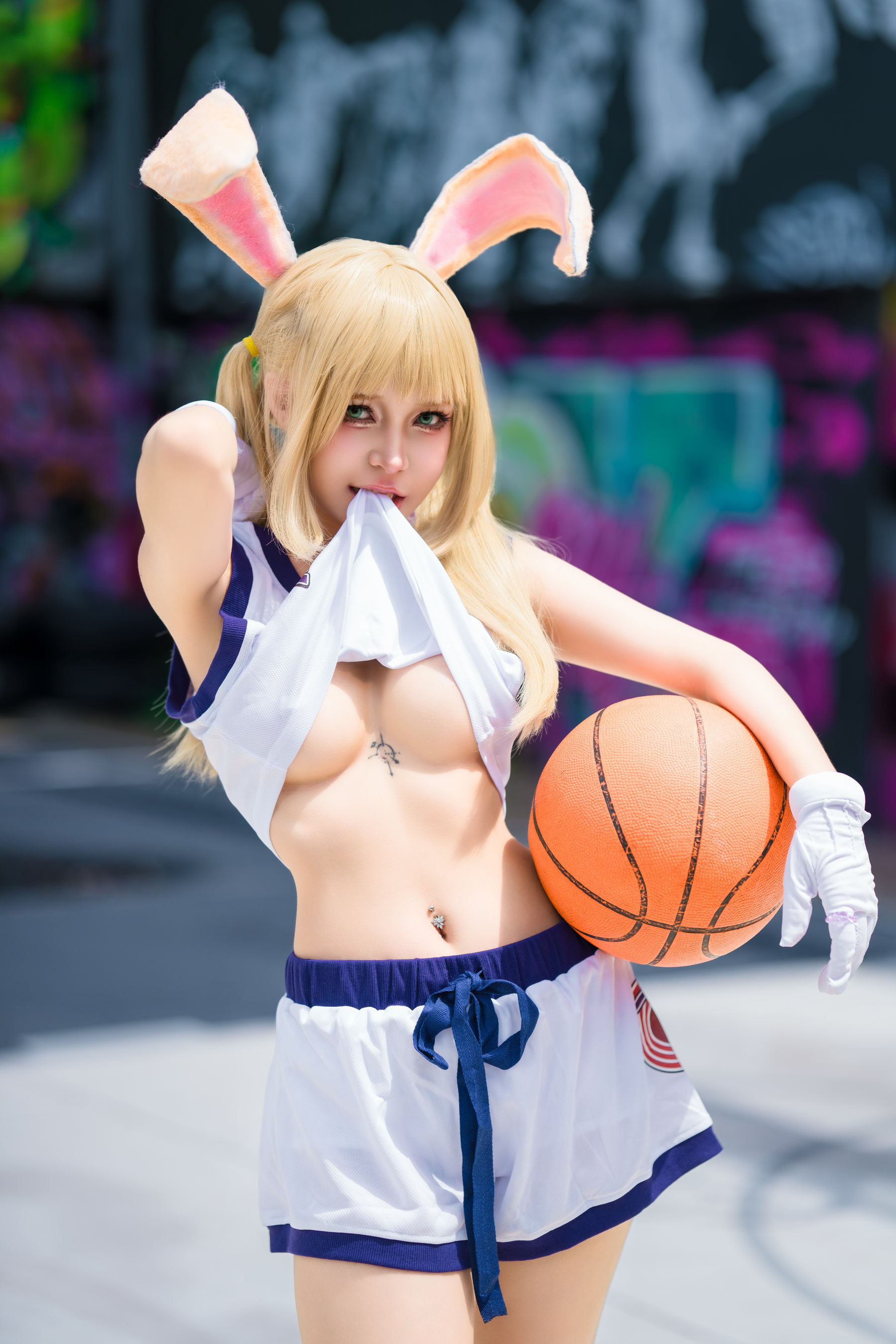 Umeko J - Lola Bunny/(53P)