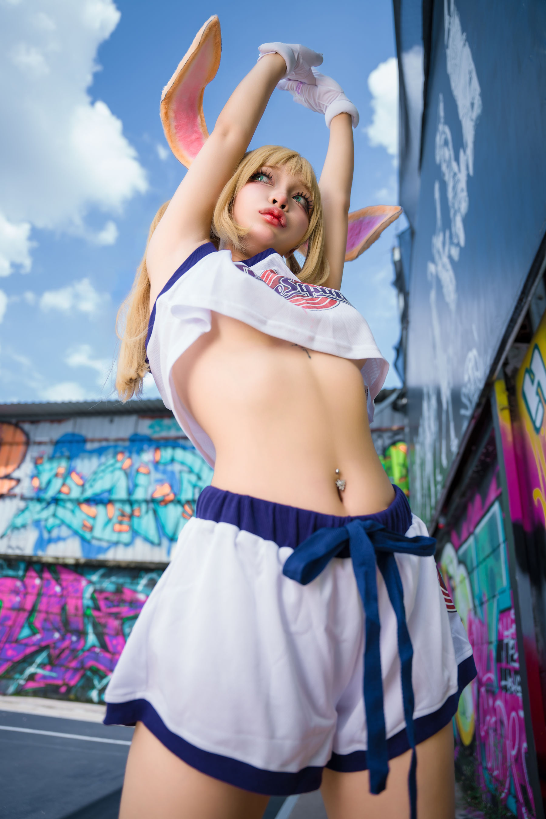 Umeko J - Lola Bunny/(53P)