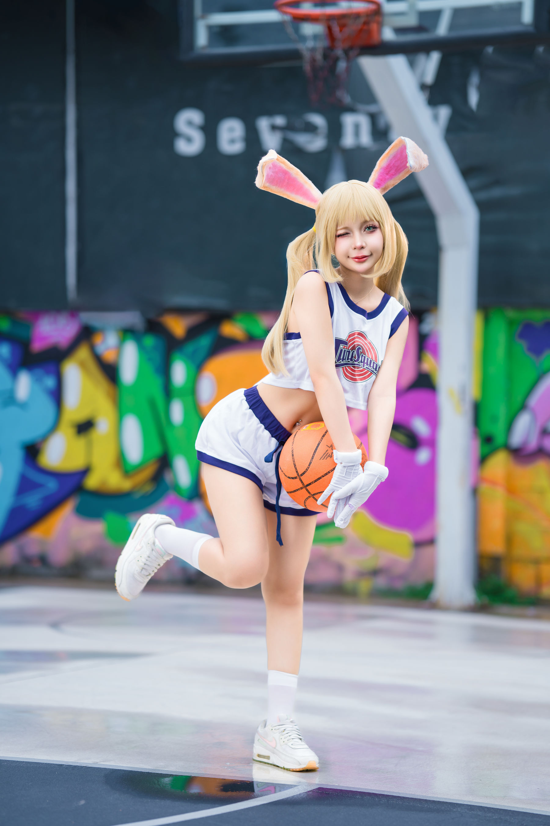 Umeko J - Lola Bunny/(53P)