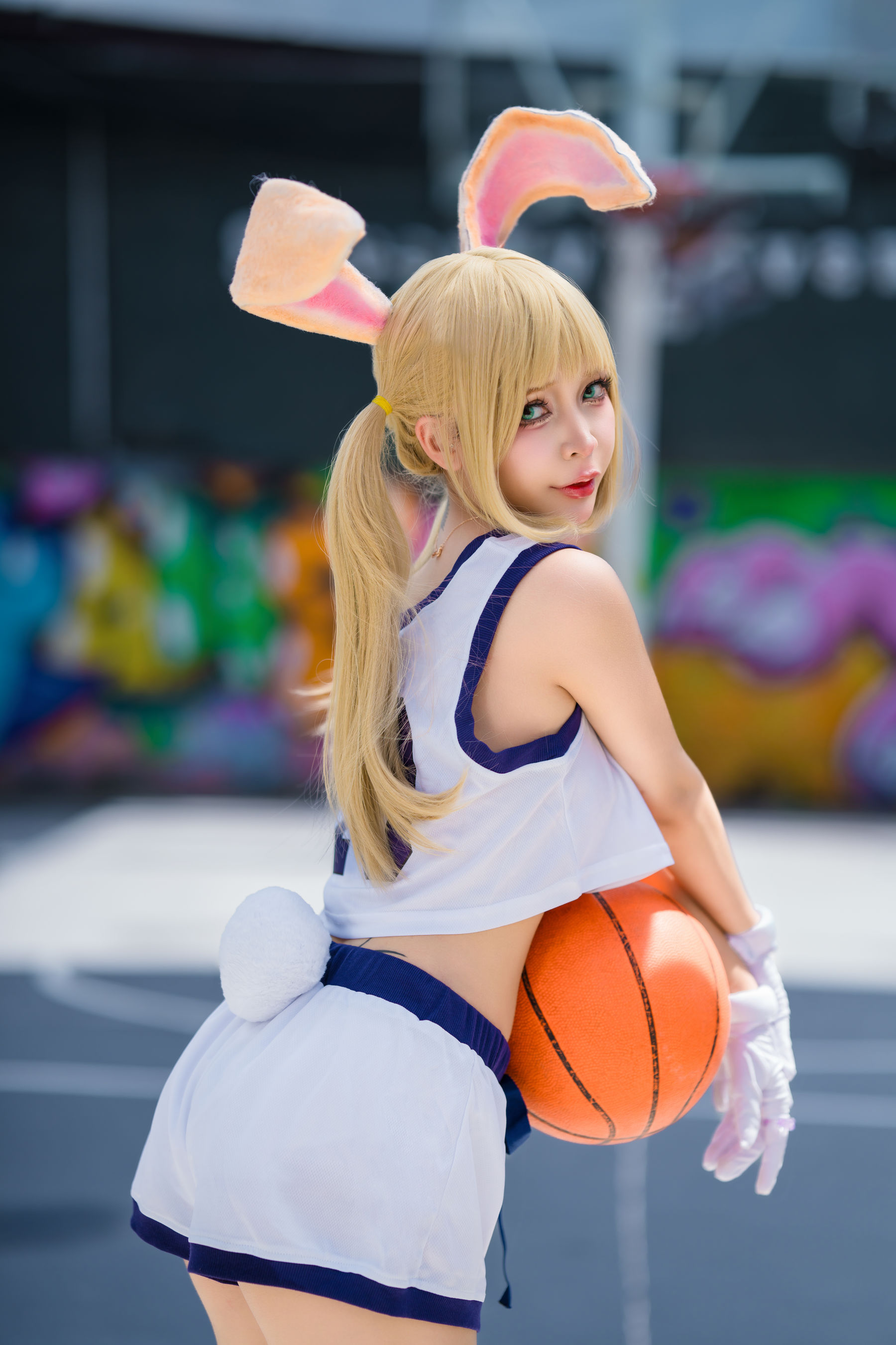 Umeko J - Lola Bunny/(53P)