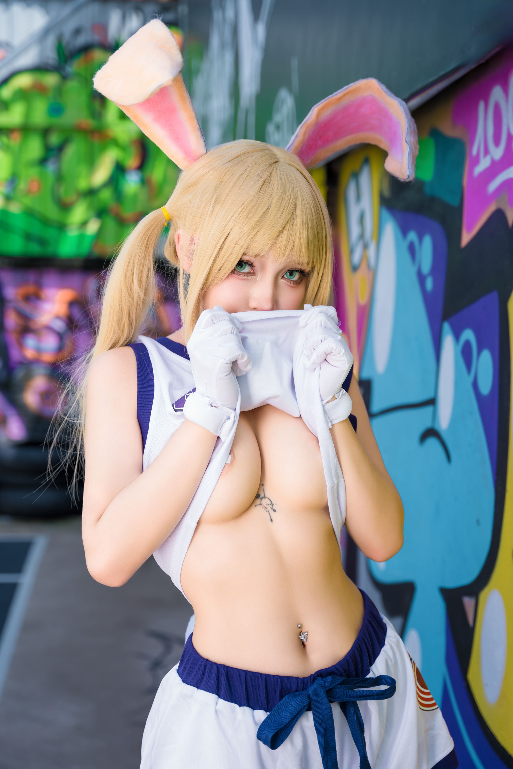 Umeko J - Lola Bunny/(53P)