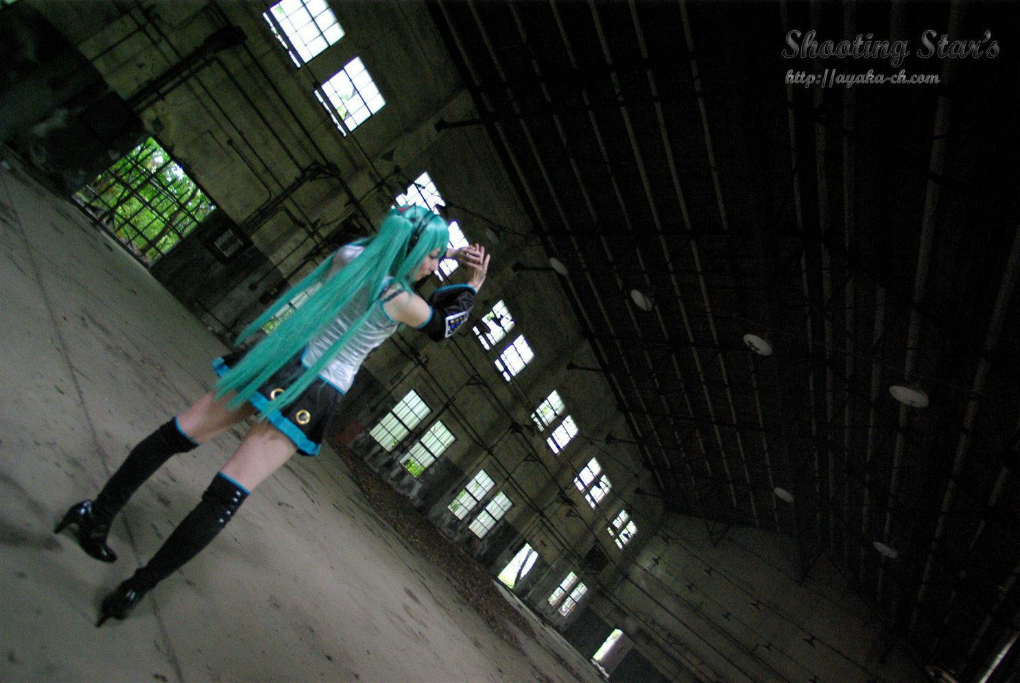 Saku サク 《VOCALOID》Hatsune Miku [Shooting Star s]/(70P)