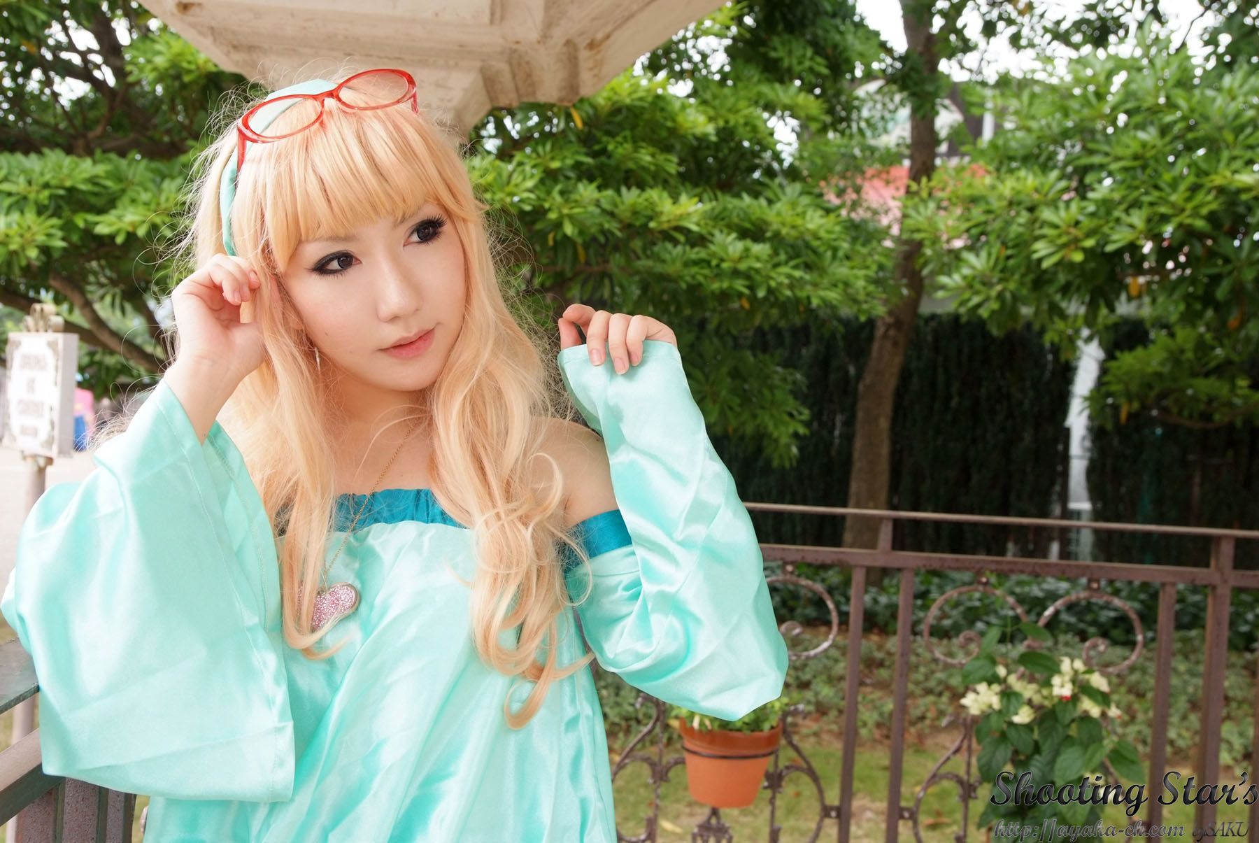 绫香サク 《Macros》Sheryl Nome [Shooting Star s]/(107P)