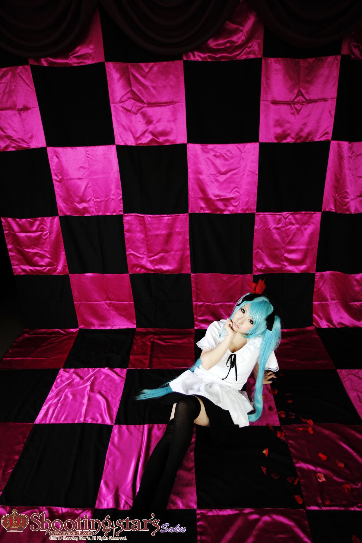 绫香サク 《Vocaloid》Hatsune Miku 4/(97P)