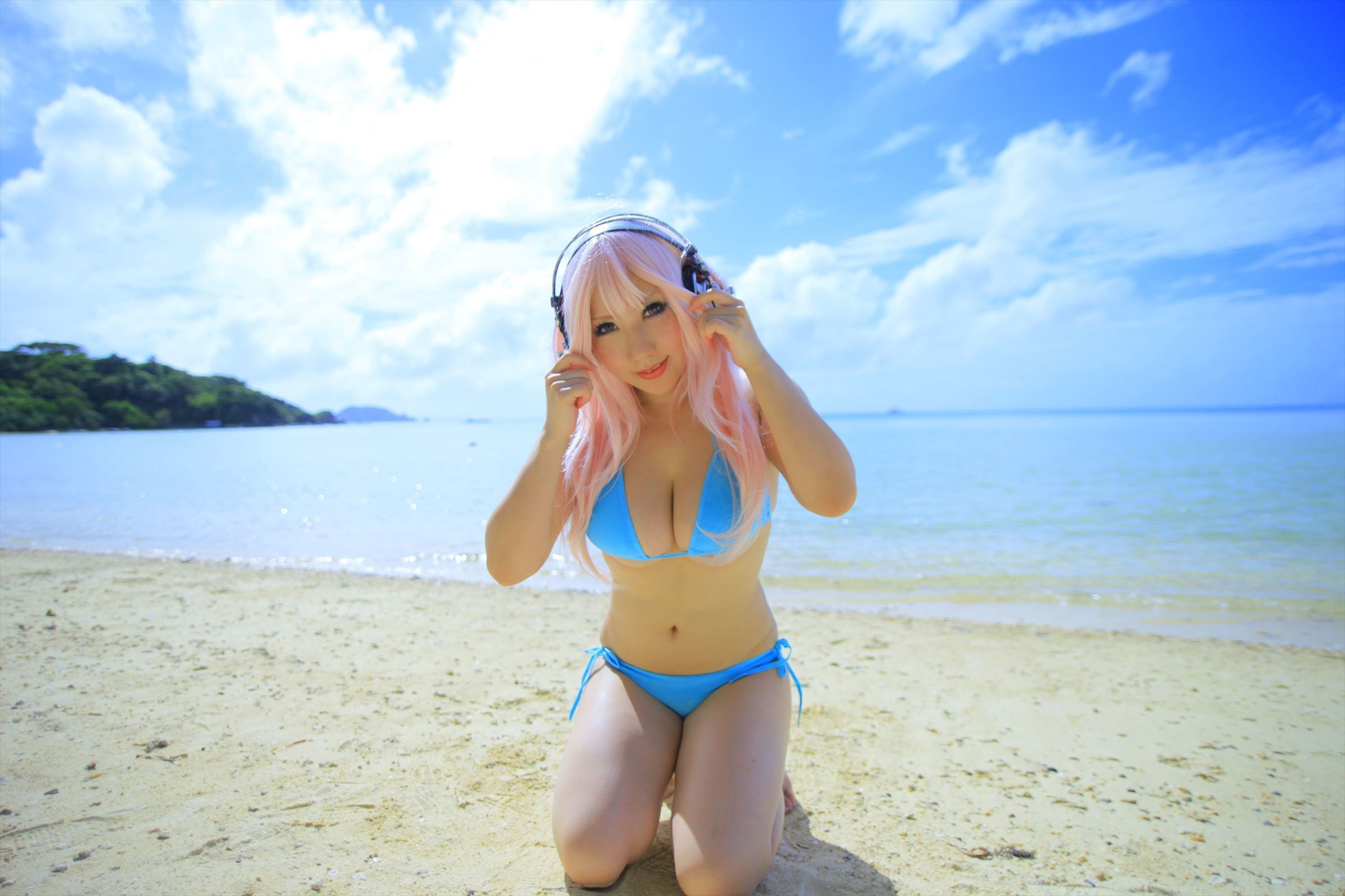 绫香サク (Saku サク Saku Ayaka) 《Sonicomi》Super Sonico [Shooting Star s]/(130P)