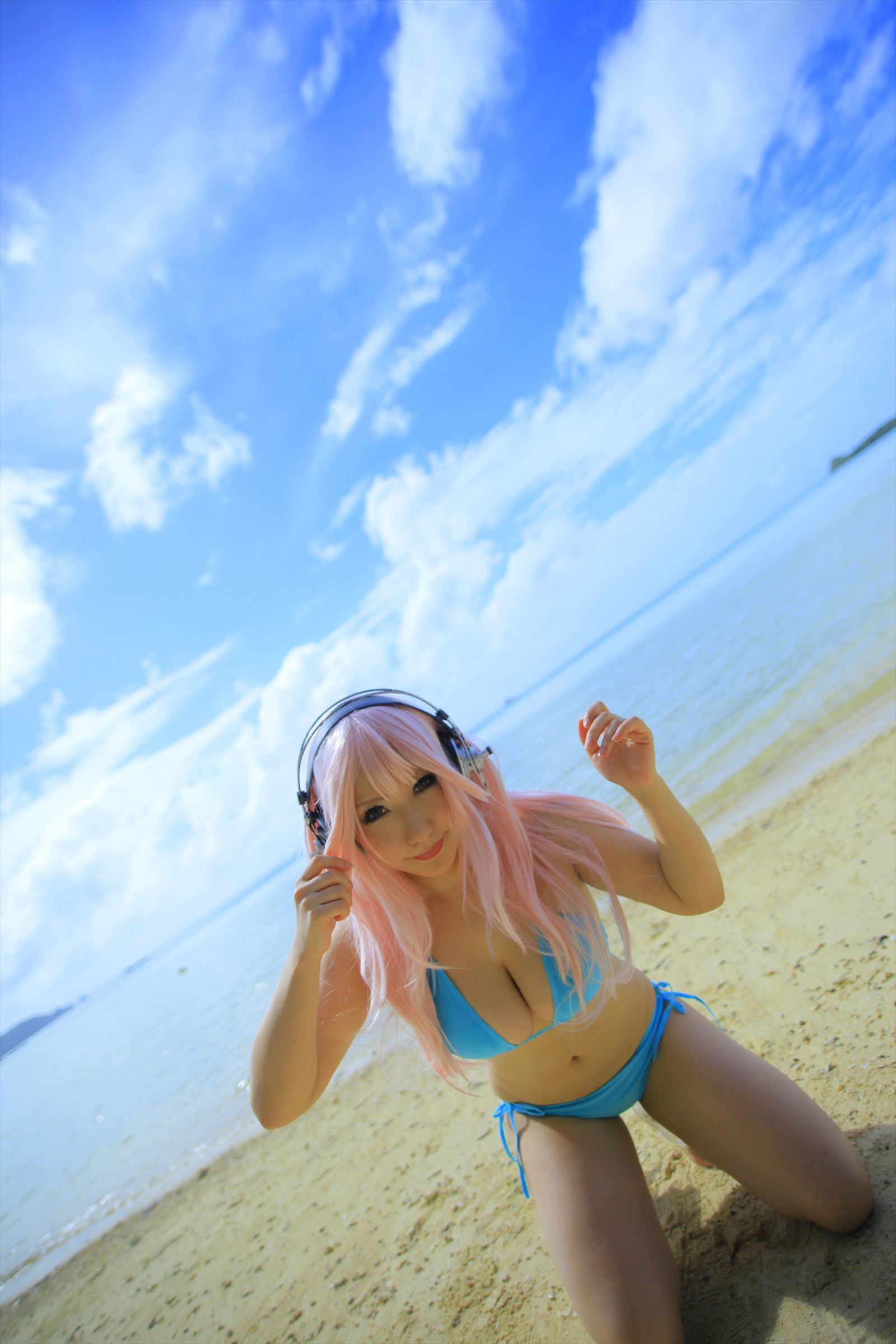 绫香サク (Saku サク Saku Ayaka) 《Sonicomi》Super Sonico [Shooting Star s]/(130P)