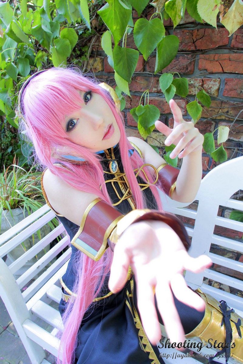 绫香サク 《VOCALOID》 Megurine Luka [Shooting Star s]/(133P)