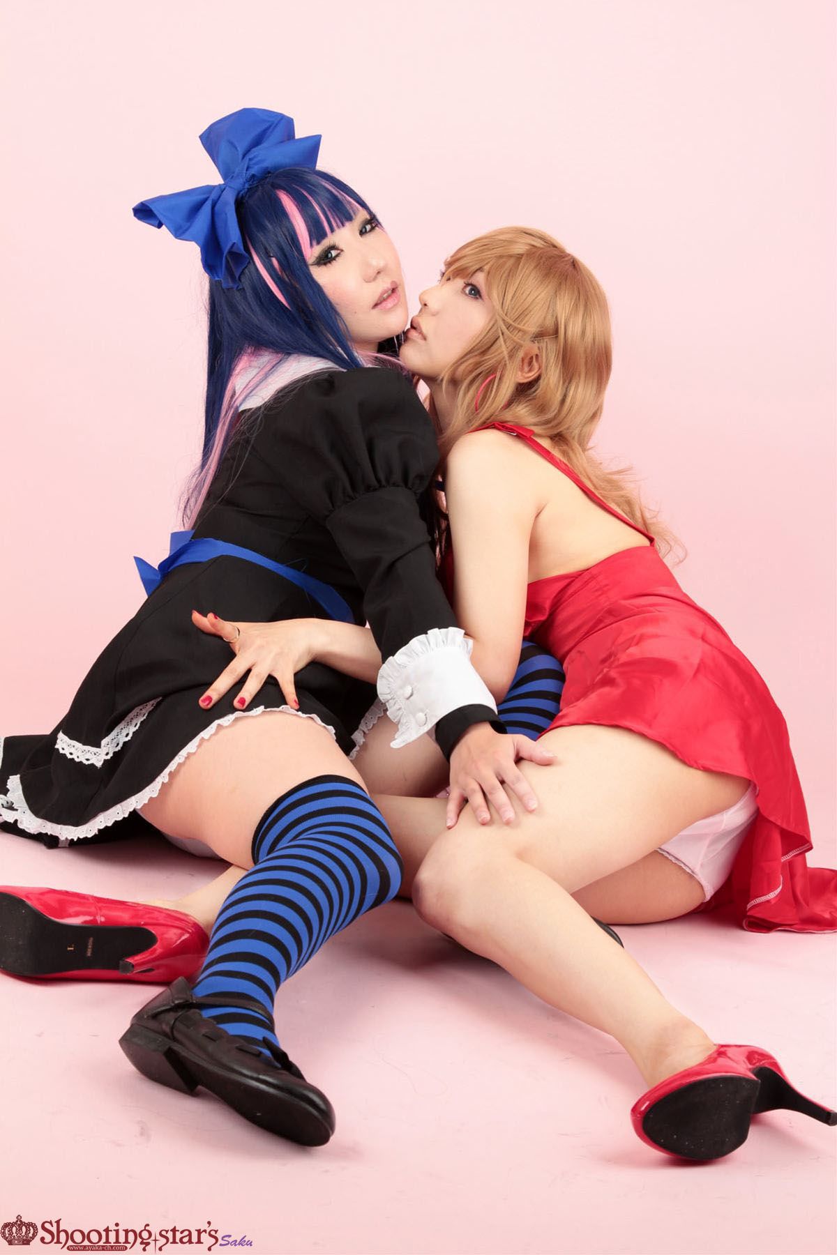 绫香サク (Saku サク Saku Ayaka) &Hanamura Saki(花邑沙希)《Panty & Stocking with Garterbelt》 [Shooting Star s]/(99P)