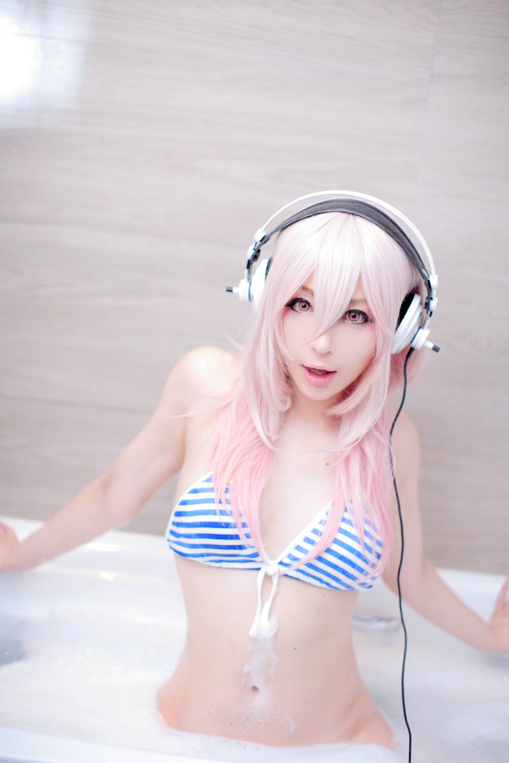 Usagi 《Sonicomi 》Super Sonico [Rabbit hutch]/(99P)