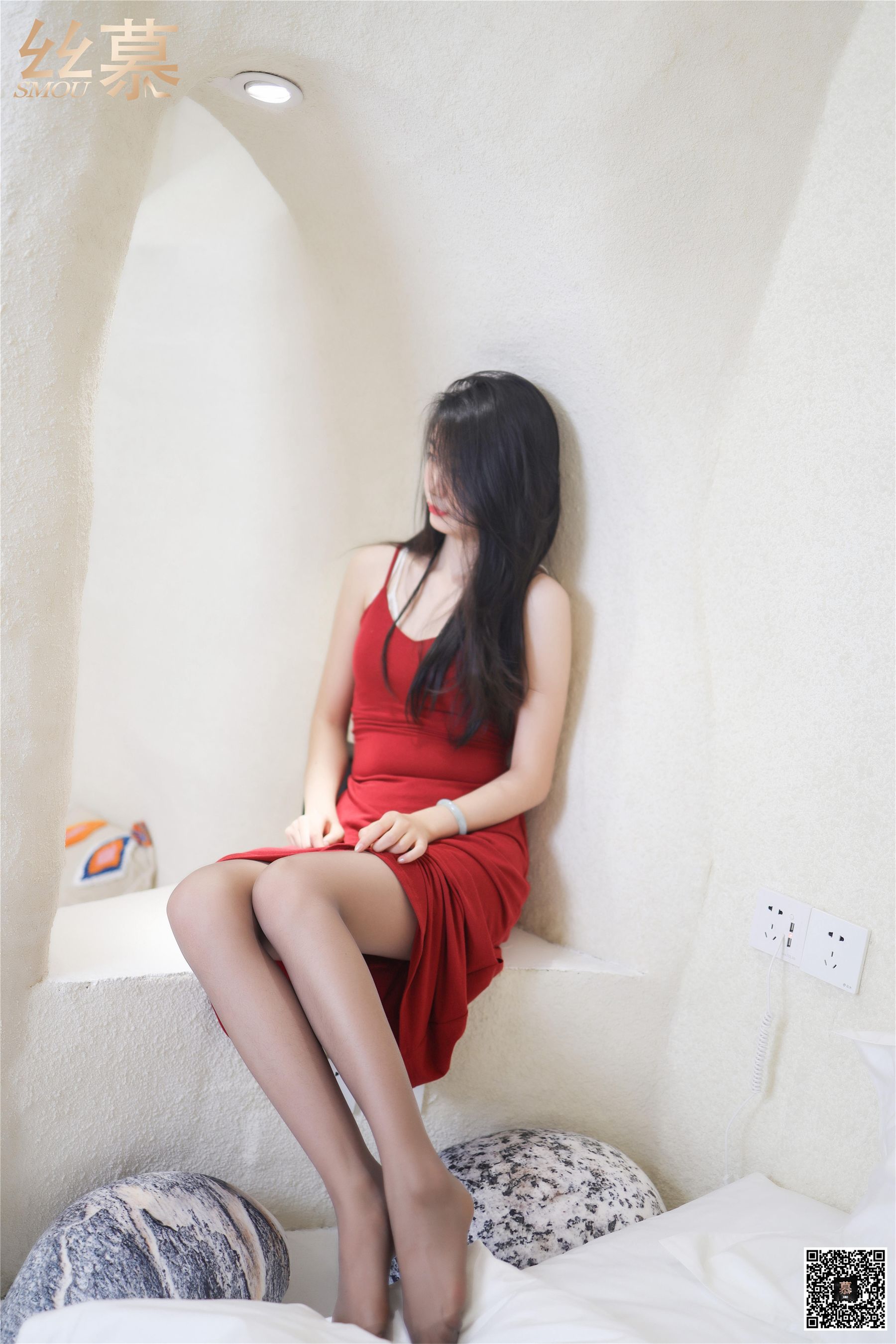 [丝慕] SM261 天天一元 可儿《高贵的红裙惹人温柔》/(70P)