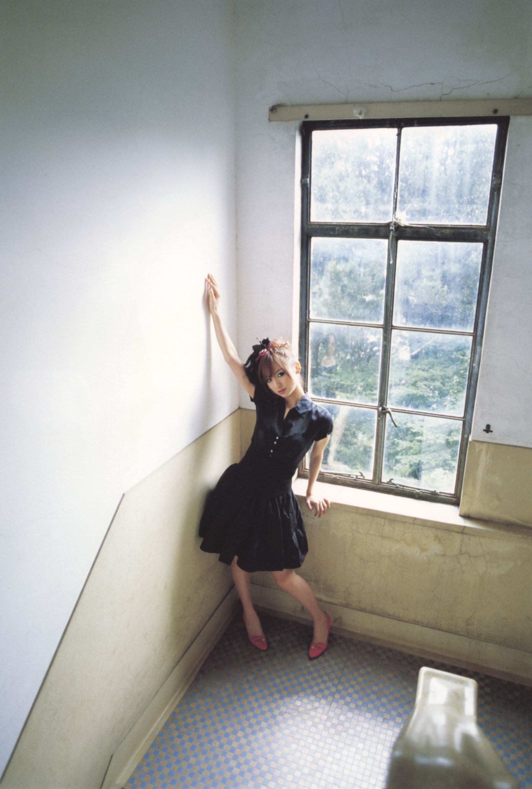 篠田麻里子 Mariko Shinoda《Pendulum》/(92P)