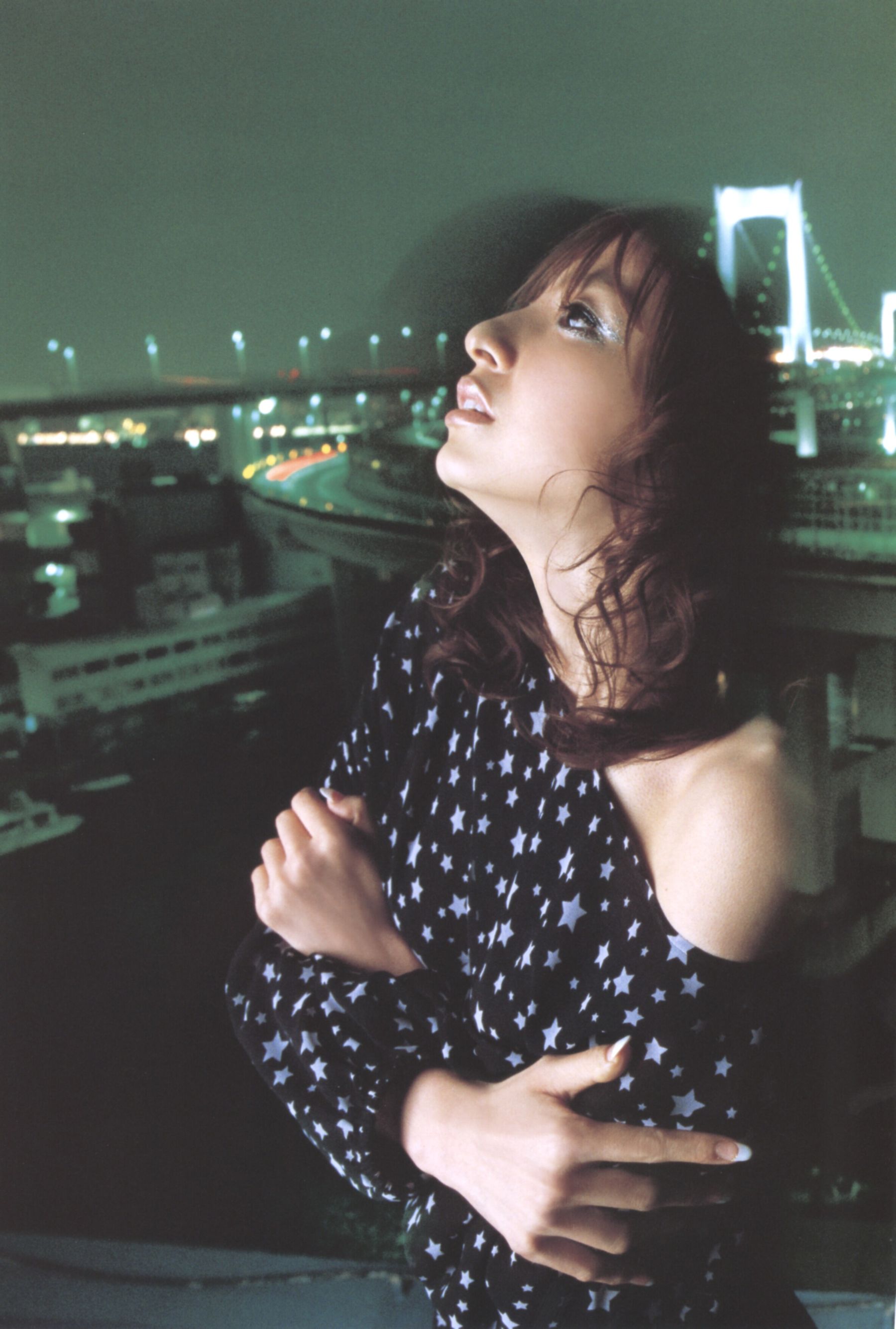 篠田麻里子 Mariko Shinoda《Pendulum》/(92P)