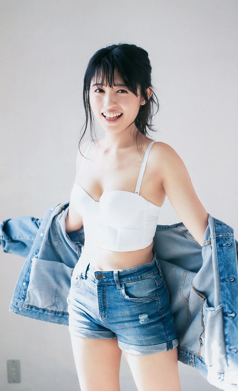 武田玲奈 有村架純 逢田梨香子 [Weekly Young Jump] 2018年No.21-22 写真杂志/(22P)