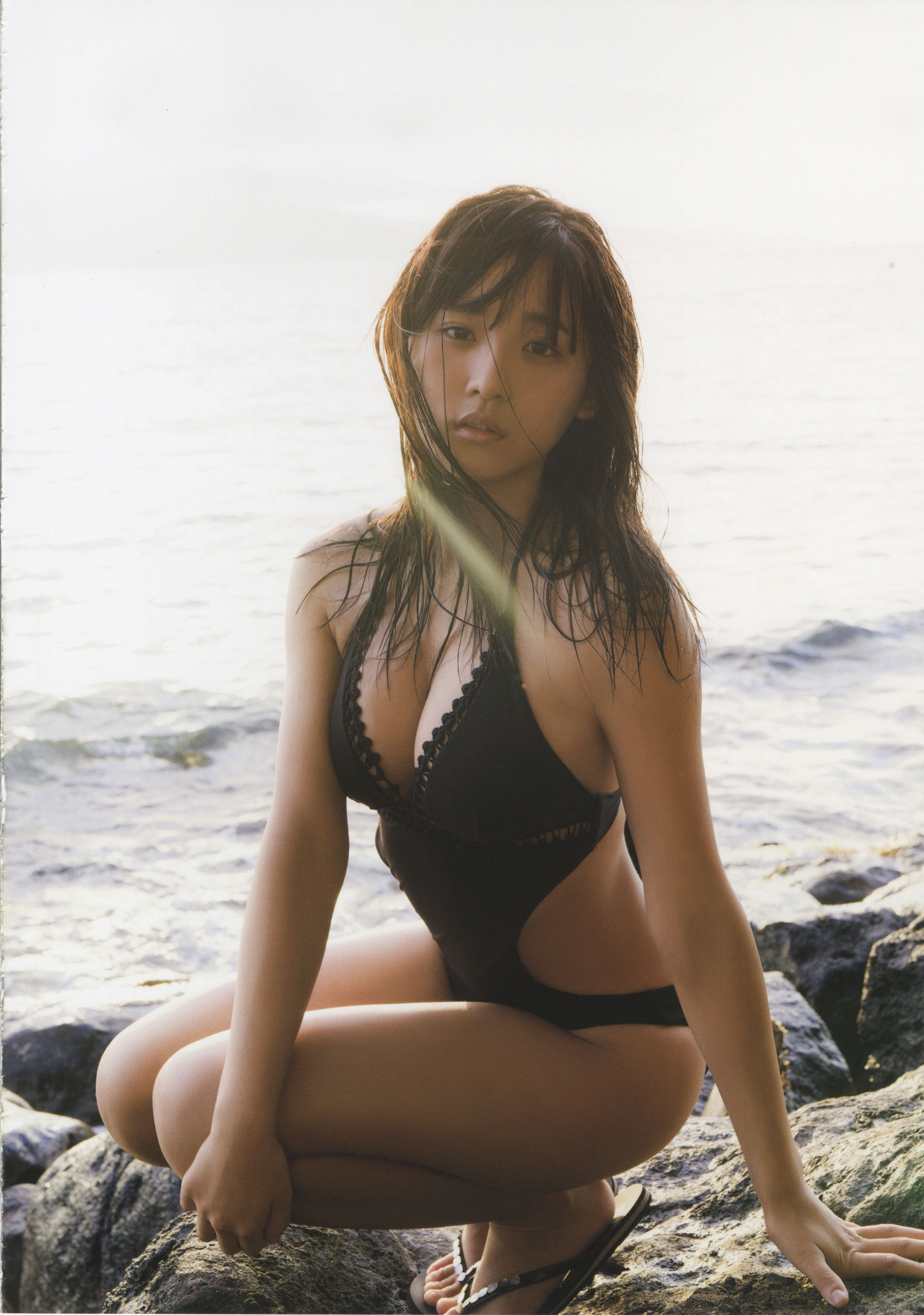 浅川梨奈 ファースト写真集 なないろ [HQ]/(119P)