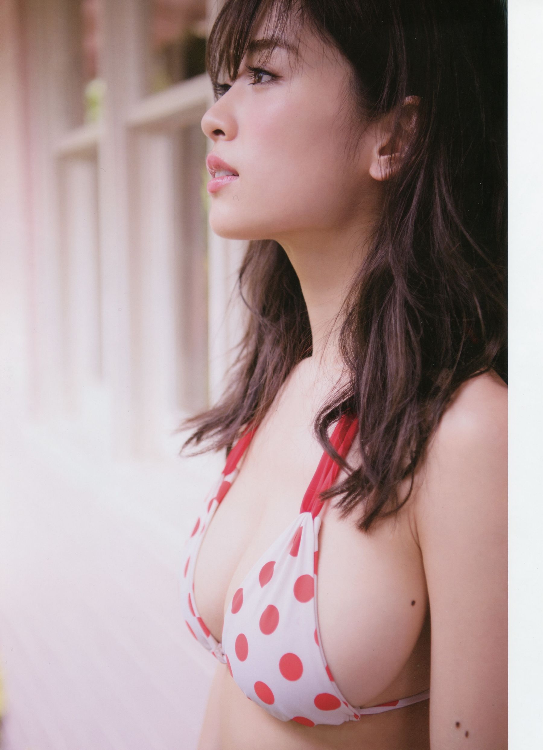 Rika Izumi 泉里香 1st Photobook「Rika!」/(126P)