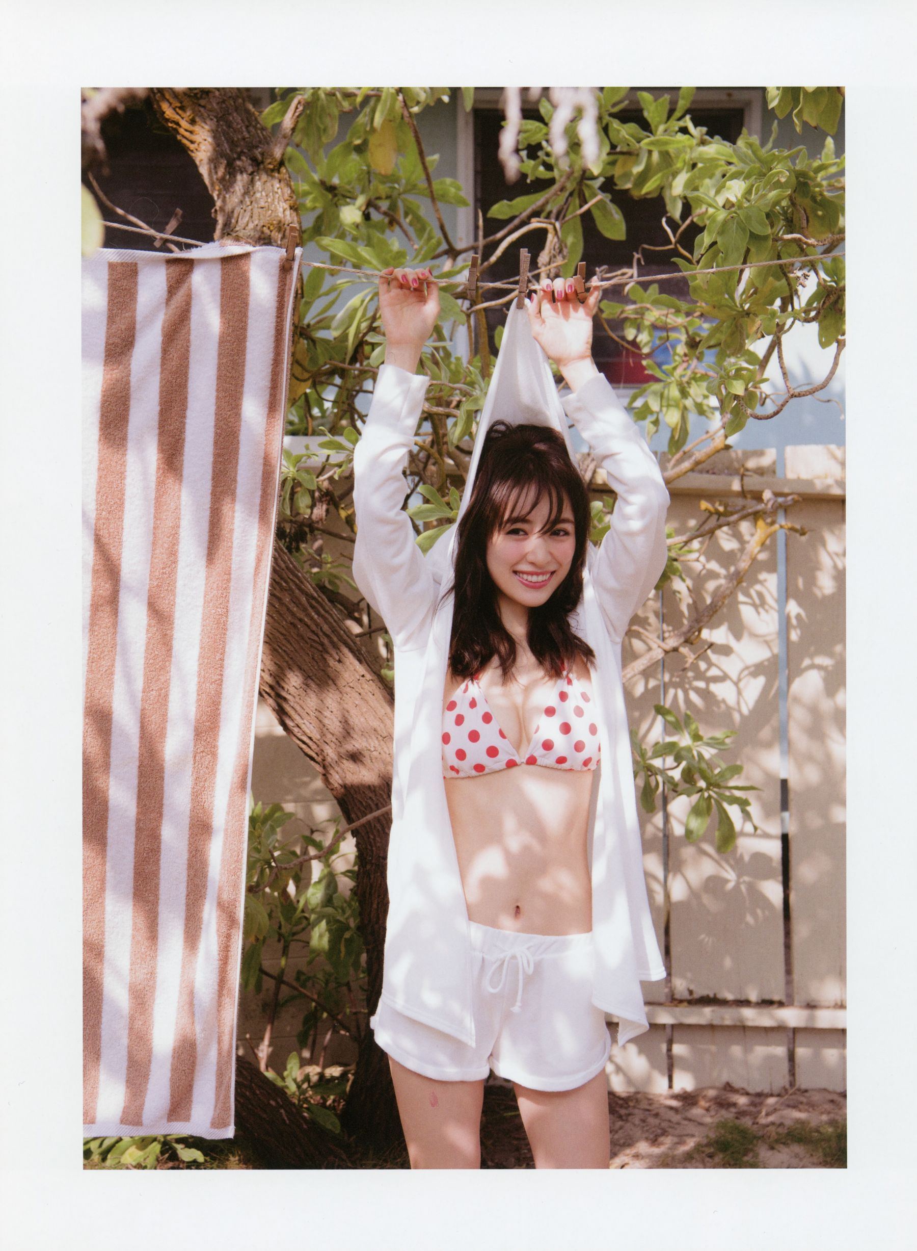 Rika Izumi 泉里香 1st Photobook「Rika!」/(126P)