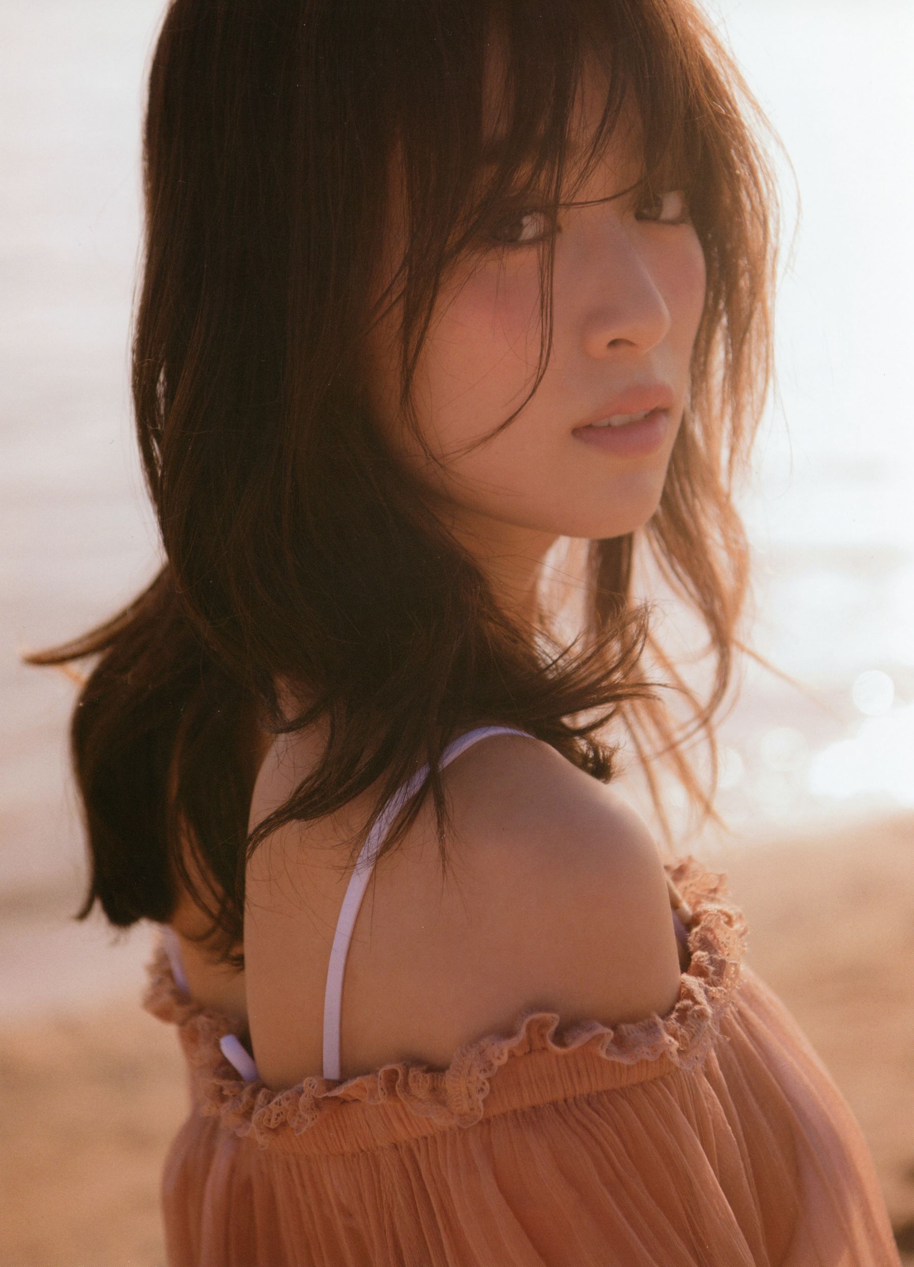 Rika Izumi 泉里香 1st Photobook「Rika!」/(126P)