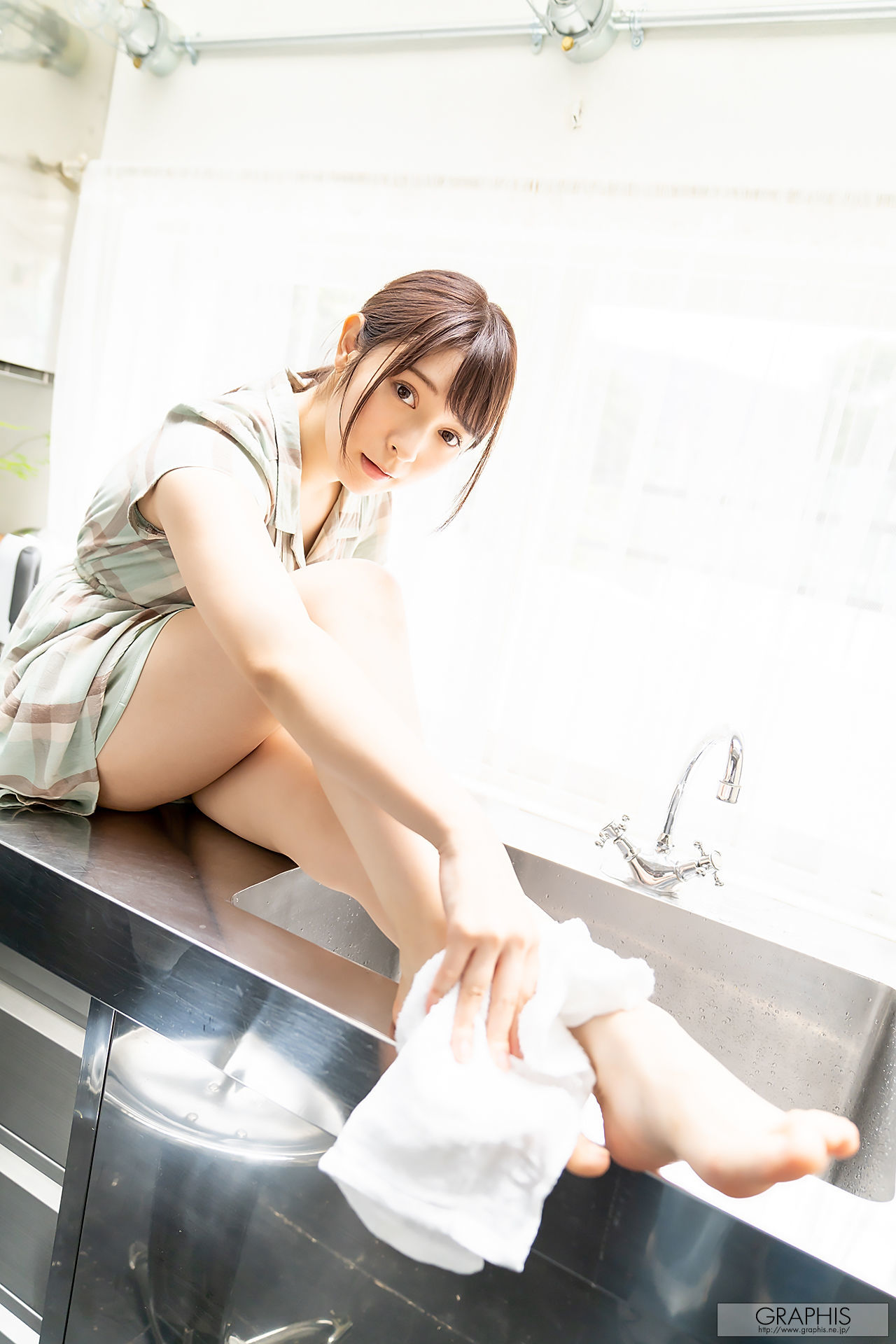 [Graphis] Gals NO.433 Rika Narumiya 成宮りか Refresh Girl/(68P)