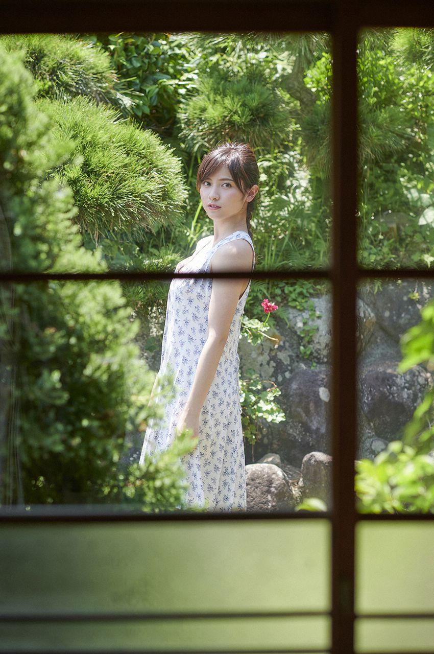 [WPB-net] No.221 桃月なしこ 「マジナツ～Magic of Summer～」スペシャル写真集/(145P)