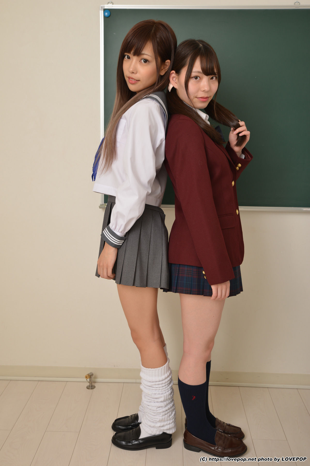 [LOVEPOP] Chiaki Narumi 鳴海千秋 & Aya Hirose 広瀬あや Photoset 01/(77P)