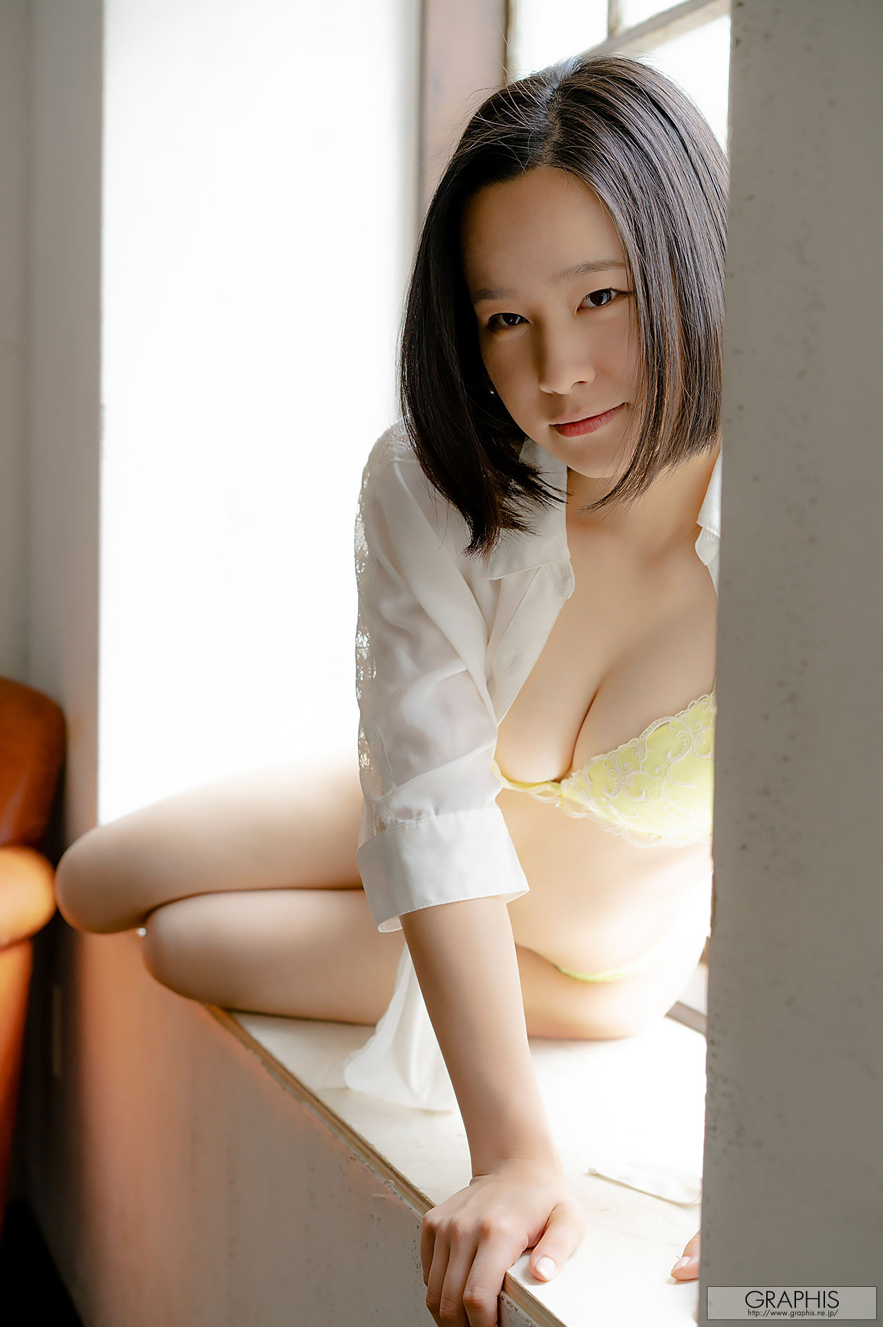 [Graphis] First Gravure 初脱ぎ娘 No.161 Fumika Hatsuno 初乃ふみか/(52P)