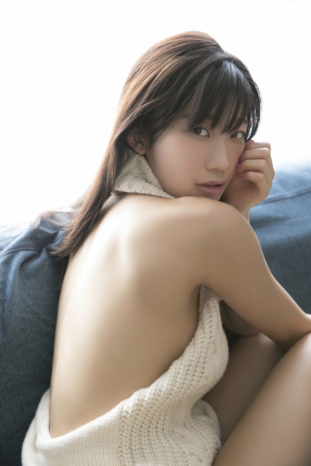 [YS-Web] Vol.811 Yuka Ogura 小倉優香 女神降臨/(100P)