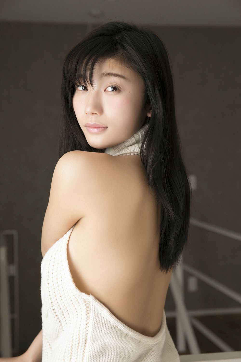 [YS-Web] Vol.811 Yuka Ogura 小倉優香 女神降臨/(100P)