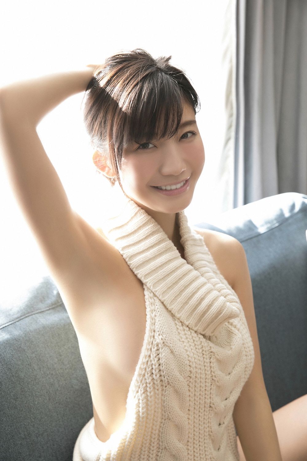 [YS-Web] Vol.811 Yuka Ogura 小倉優香 女神降臨/(100P)