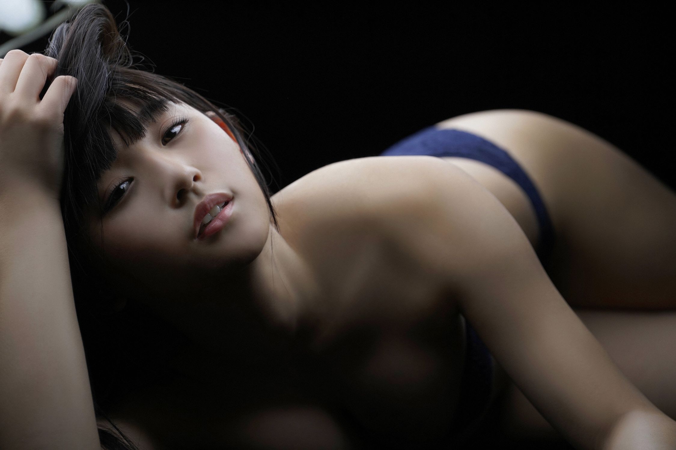 浅川梨奈《HOT SHOT!》 [YS-Web] Vol.807/(100P)