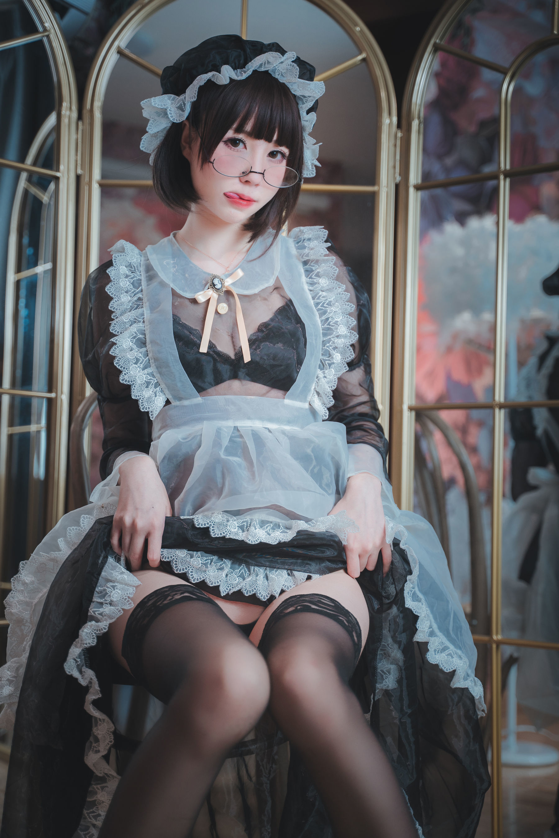 [网红COSER] 西园寺南歌 - 透明女仆/(50P)