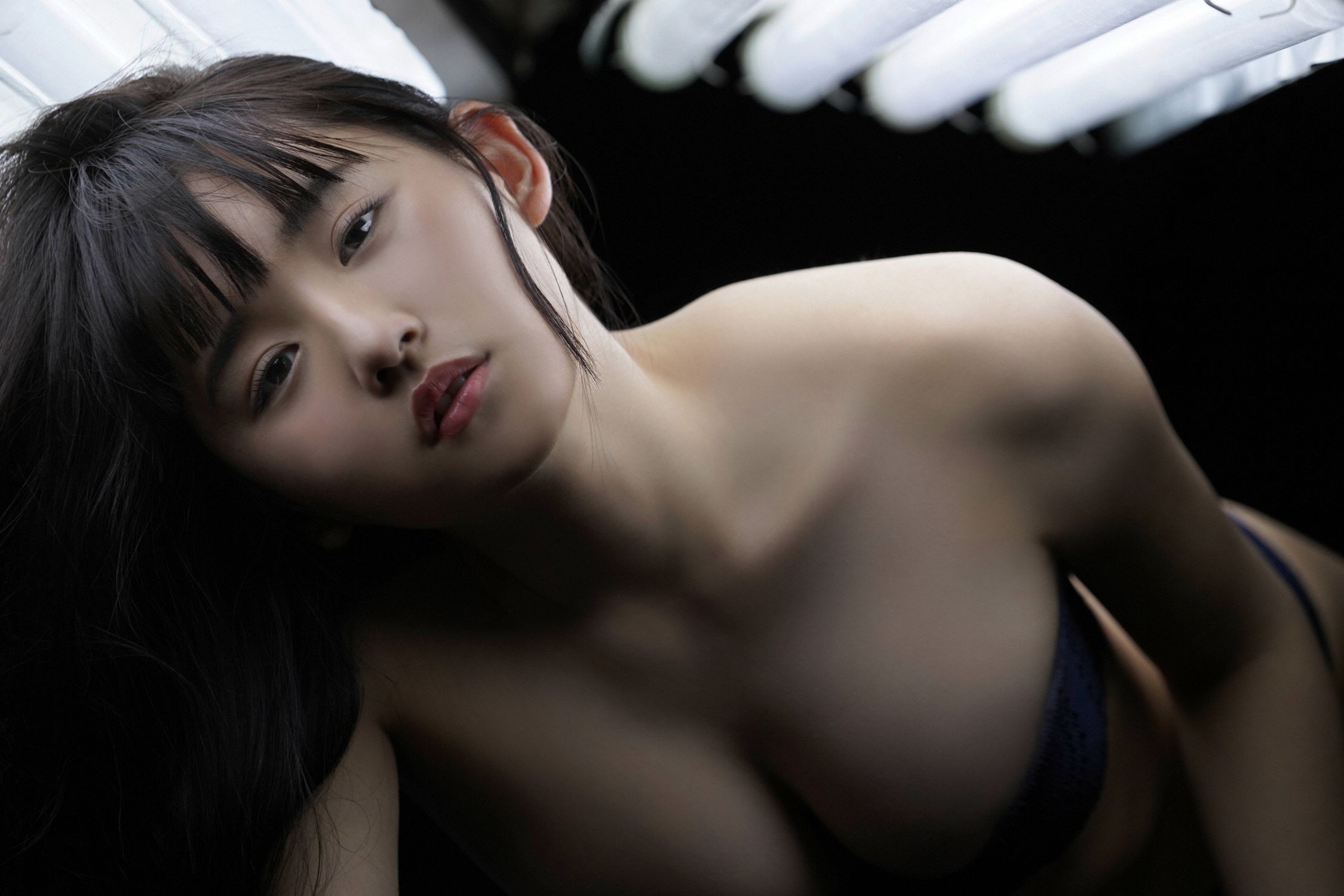 浅川梨奈《HOT SHOT!》 [YS-Web] Vol.807/(100P)