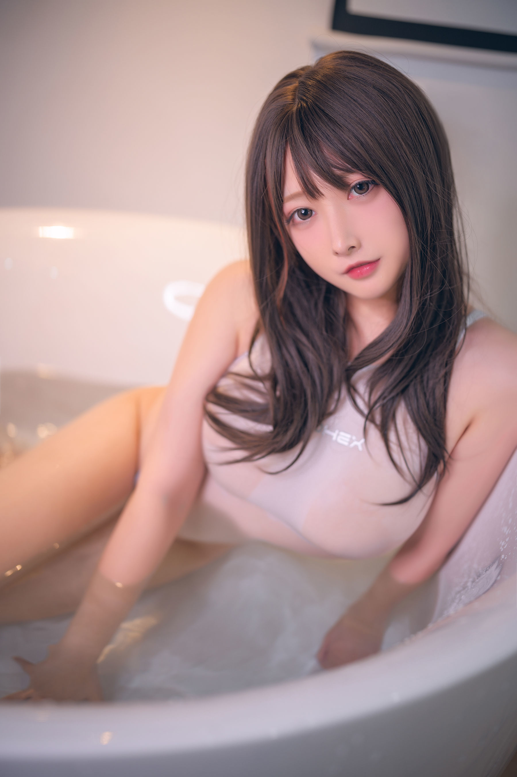 [网红COSER] 高颜值coser念念_D - 白色竞泳/(20P)