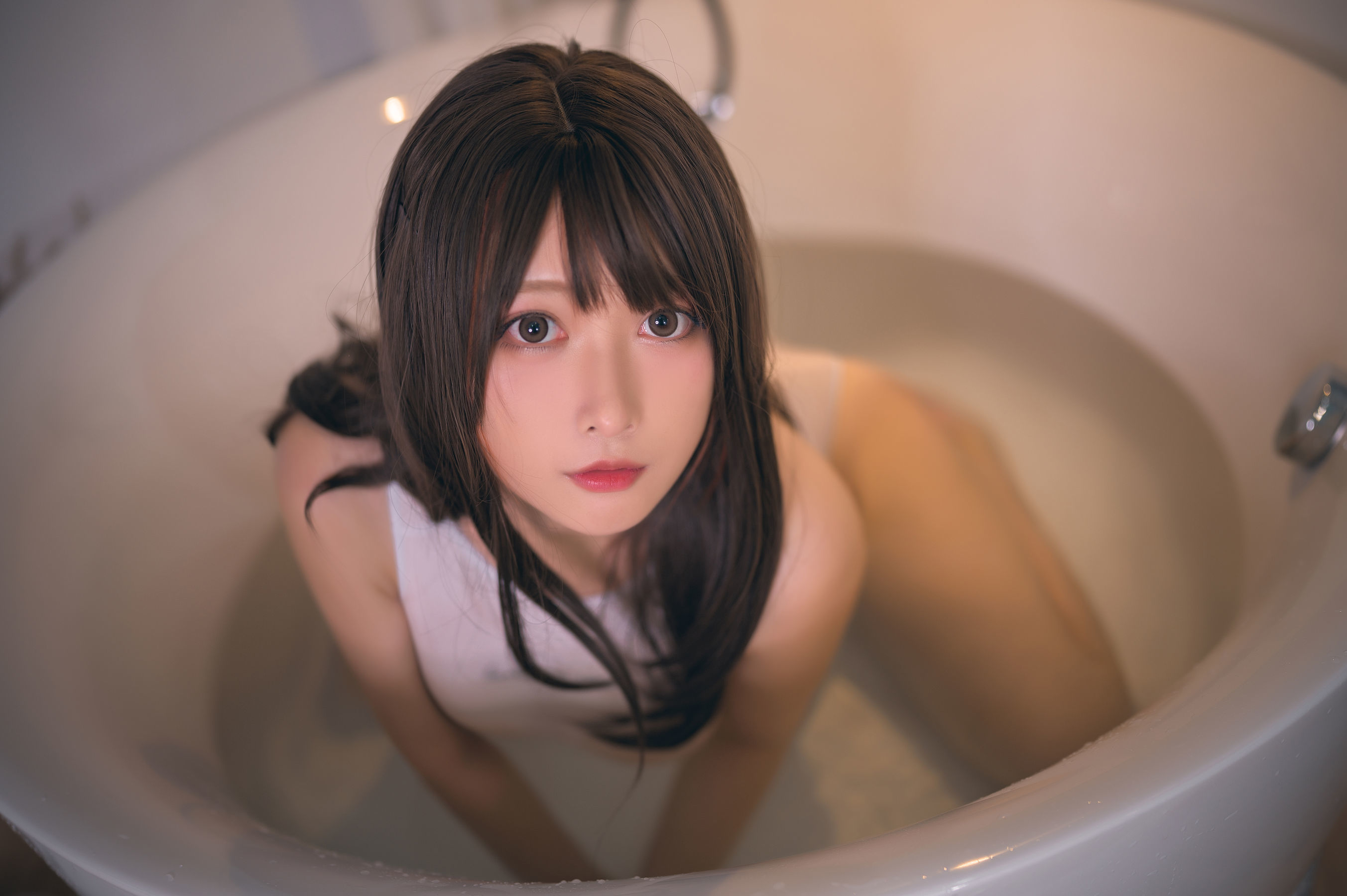 [网红COSER] 高颜值coser念念_D - 白色竞泳/(20P)