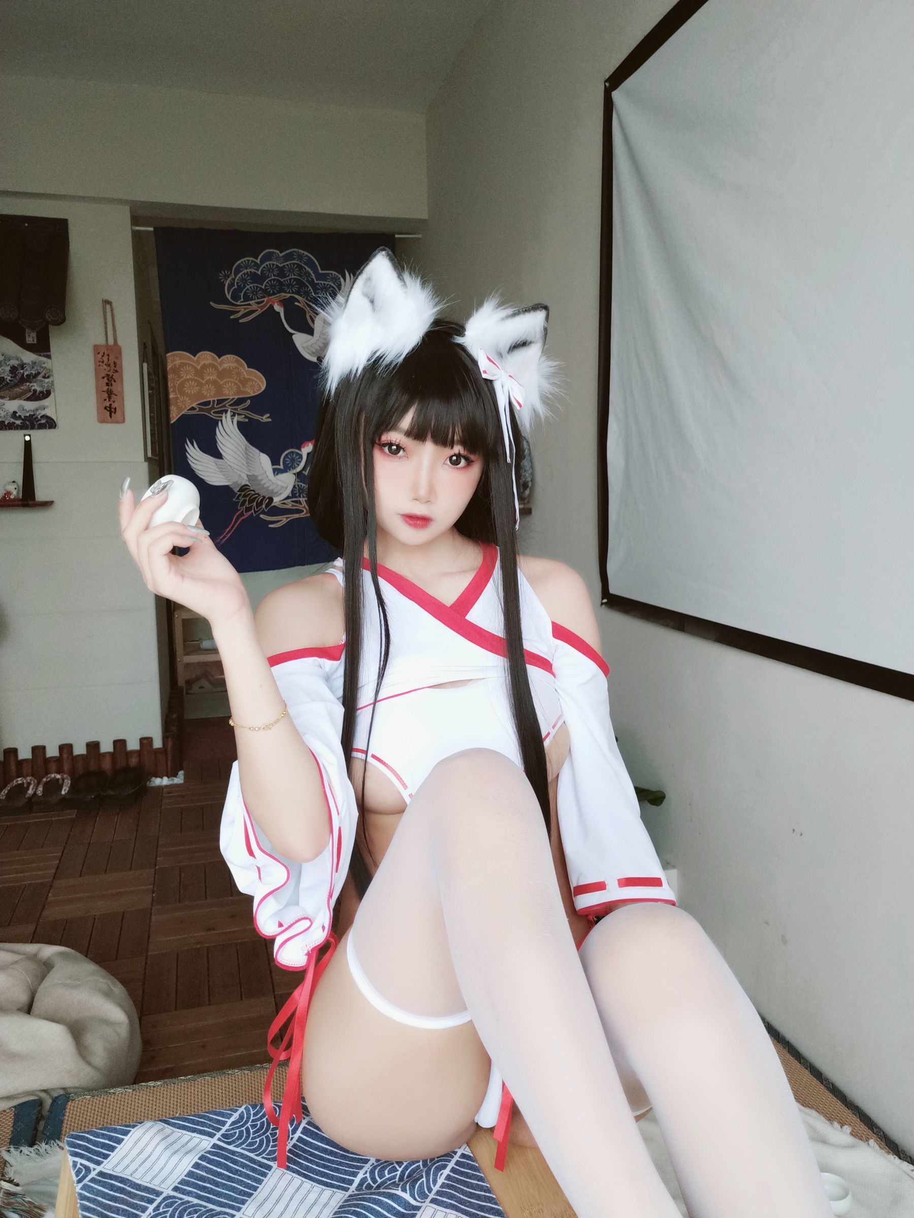 [网红COSER] 白嫩美少女鬼畜瑶 - 狐耳女巫/(31P)