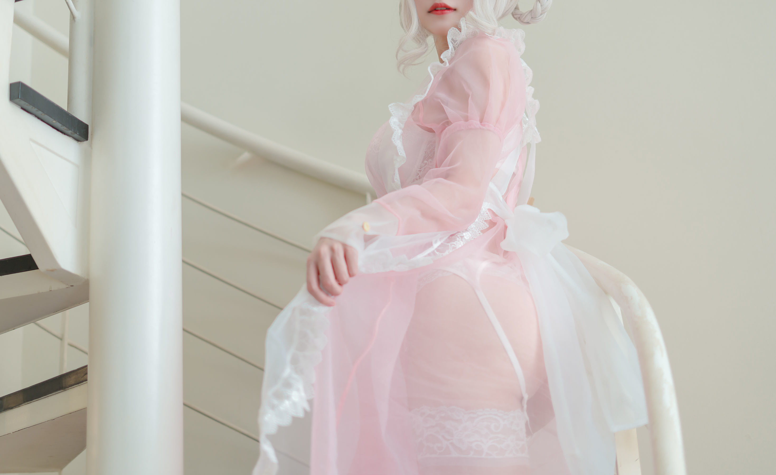 [网红COSER] 动漫博主小仓千代w - 透明粉色女仆/(24P)