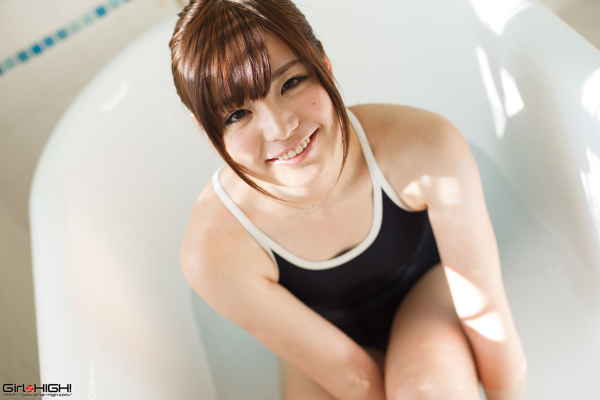 吉見りぃな  Riina Yoshimi  [Girlz-High] #g024 Gravure Gallery 04/(20P)