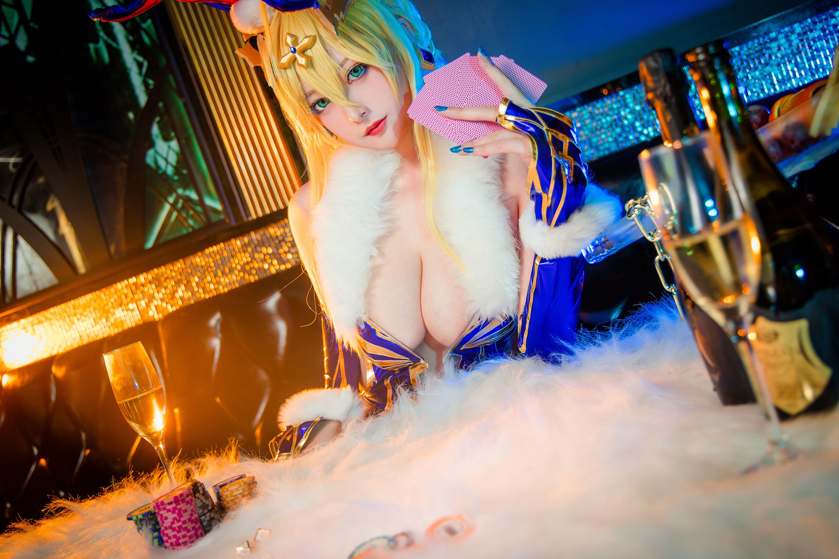 [网红COSER] 高颜值coser念念_D - 白枪呆兔女郎/(20P)