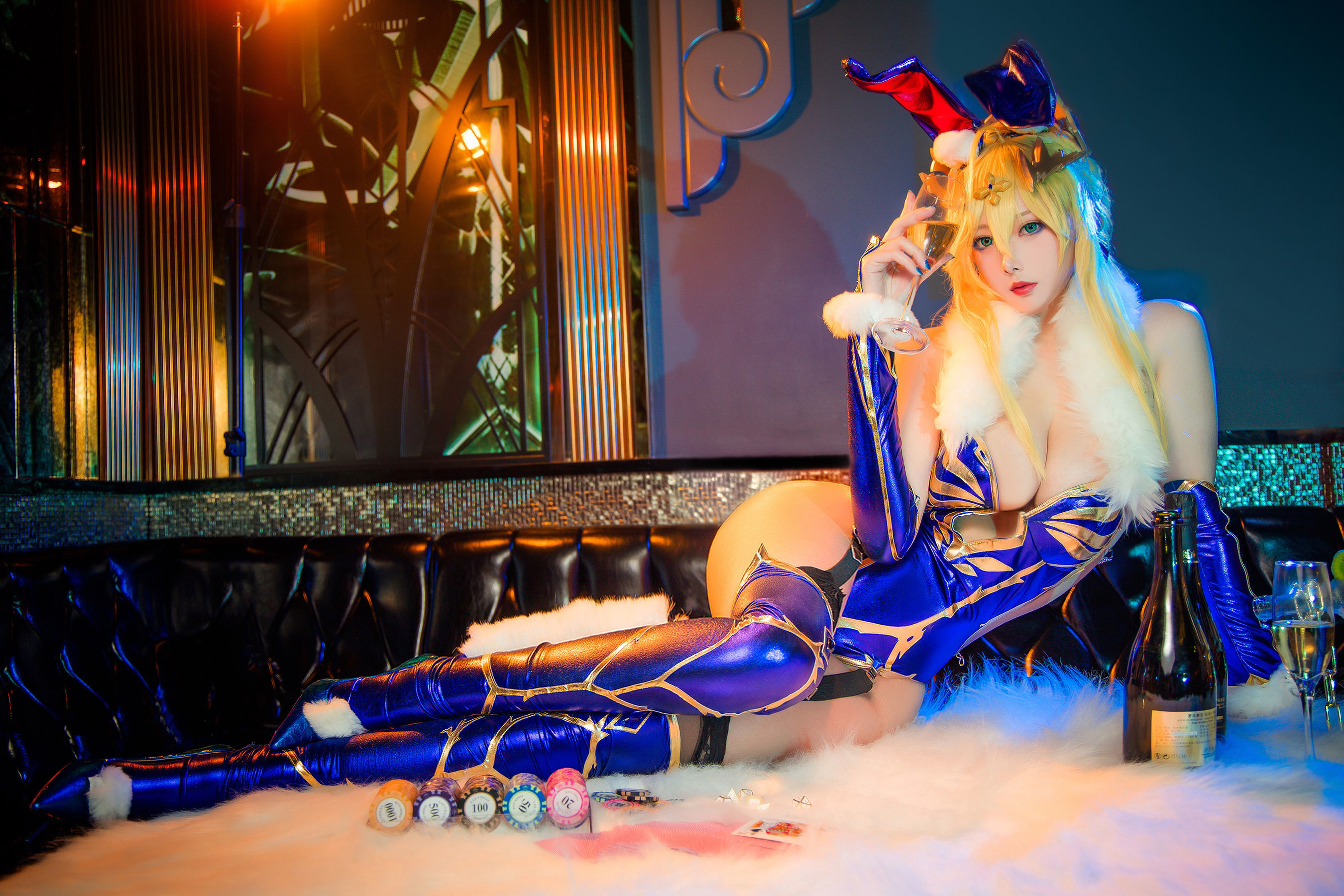 [网红COSER] 高颜值coser念念_D - 白枪呆兔女郎/(20P)