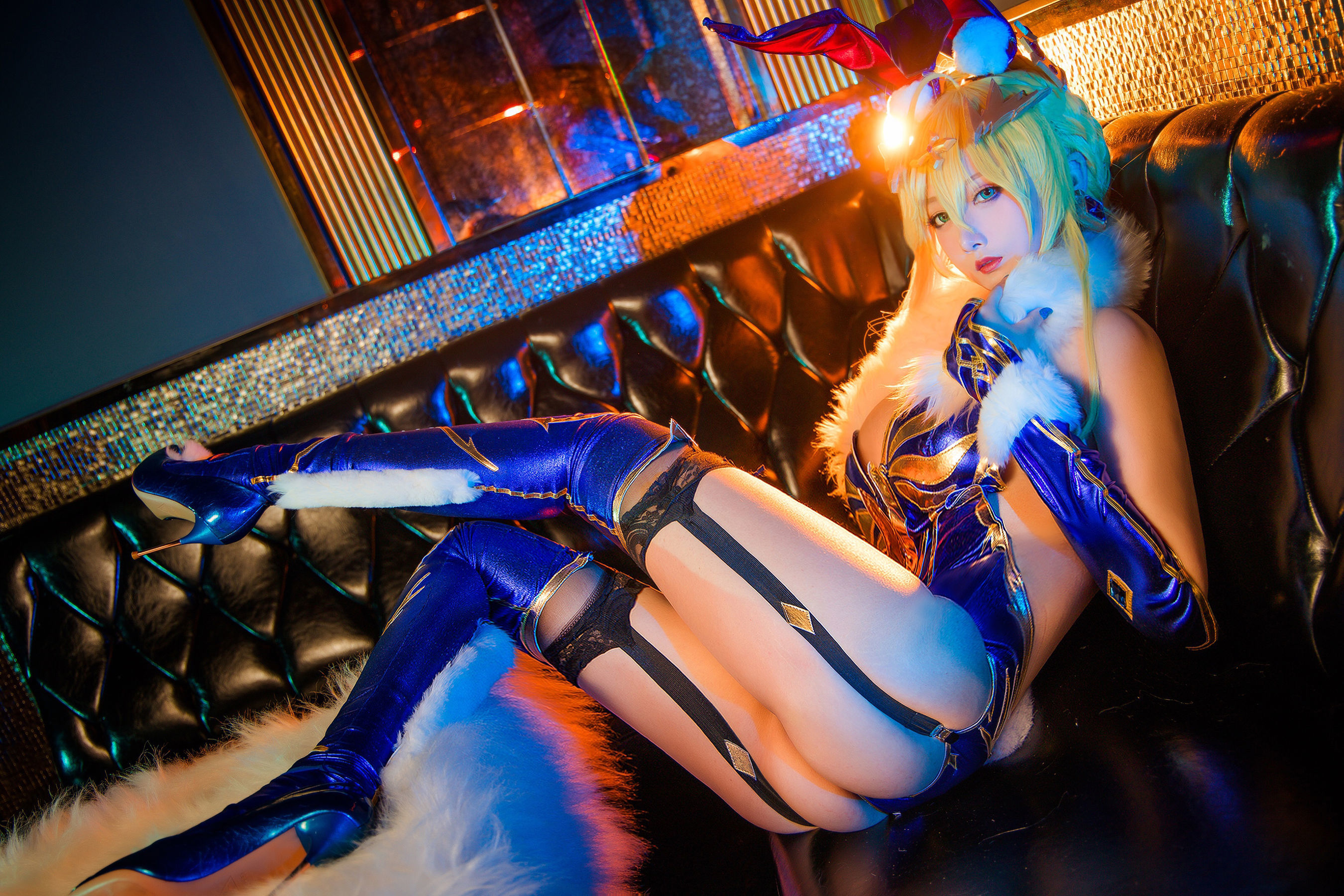 [网红COSER] 高颜值coser念念_D - 白枪呆兔女郎/(20P)