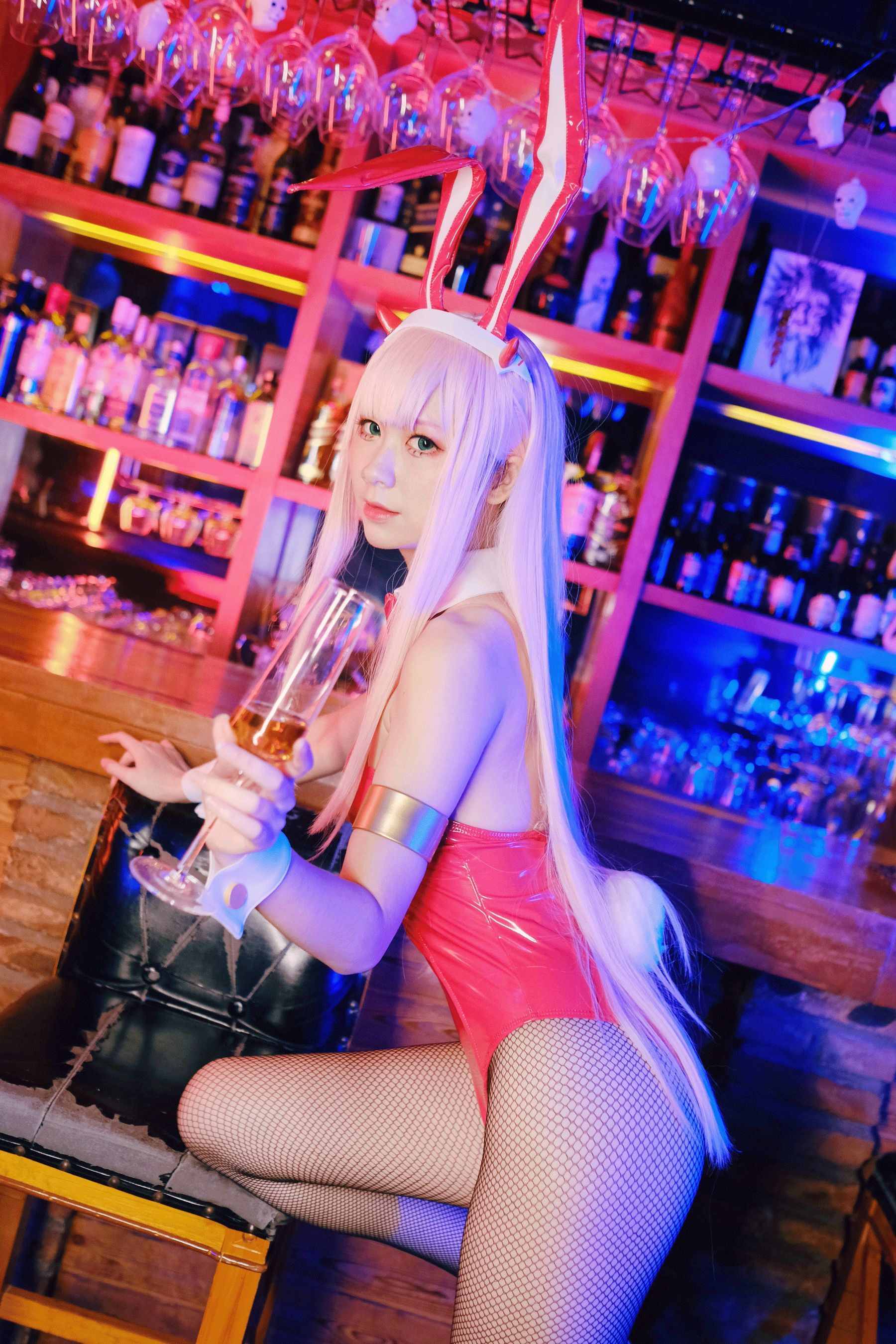 [网红COSER] izumi泉桃子福利 - 兔女郎/(40P)