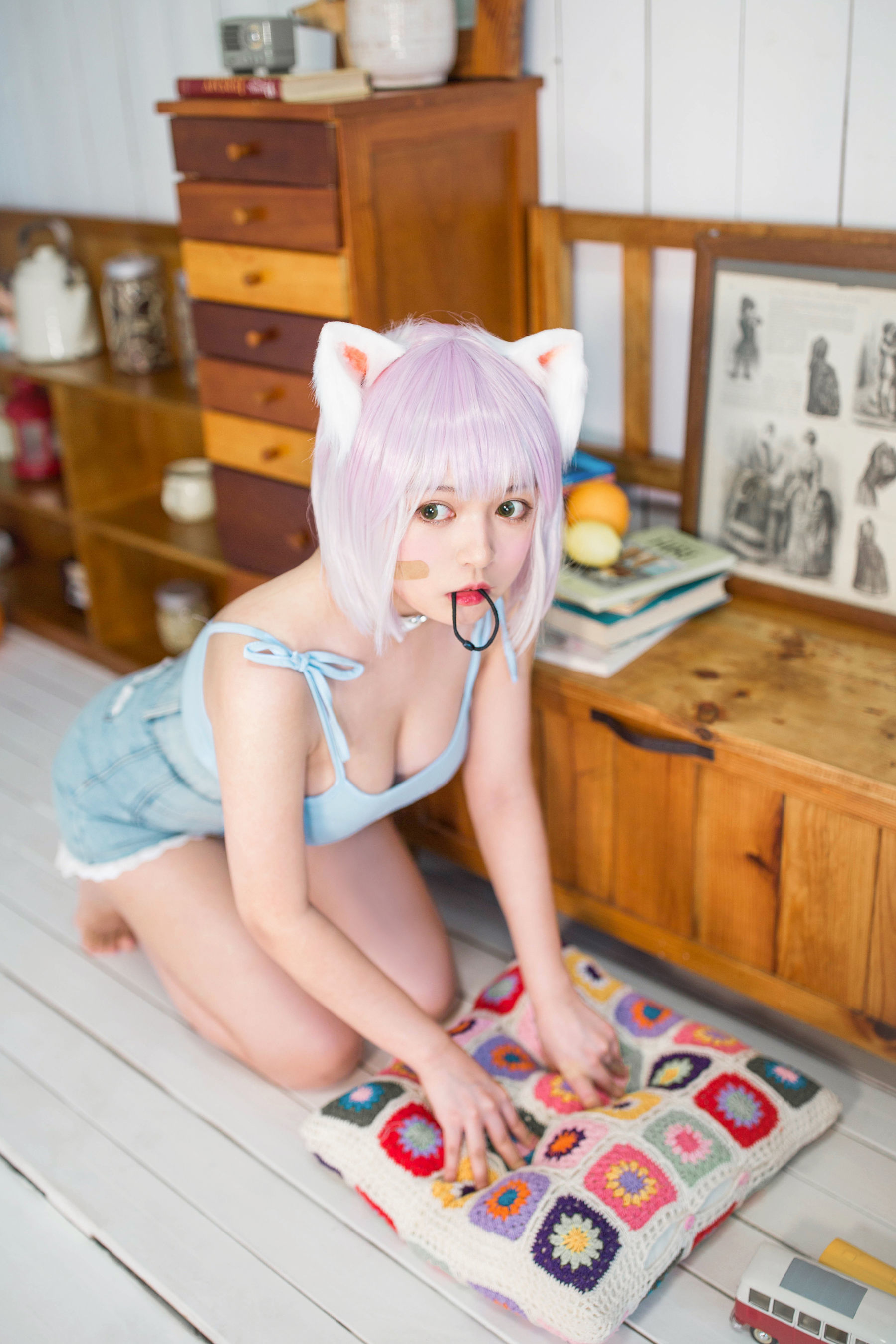 [网红COSER] 大眼萌妹黑猫猫OvO - 养猫小课堂/(35P)